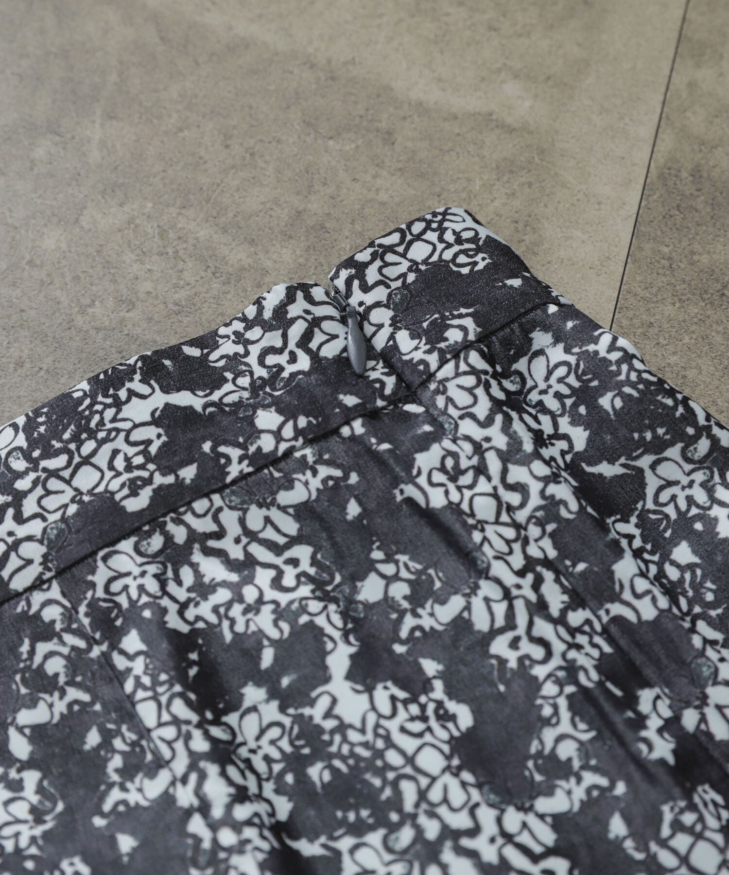 SENSE OF PLACE by URBAN RESEARCH「アートフラワーマーメイドスカート」|スカート|