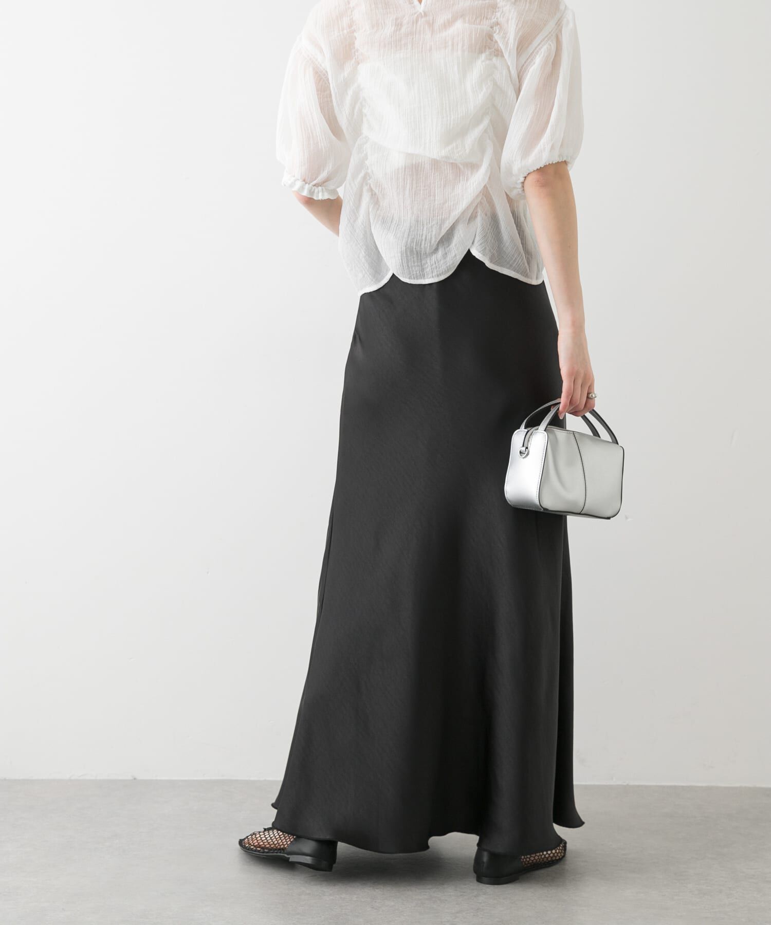 SENSE OF PLACE by URBAN RESEARCH「『一部WEB限定カラー』ナローサテンスカート」|スカート|