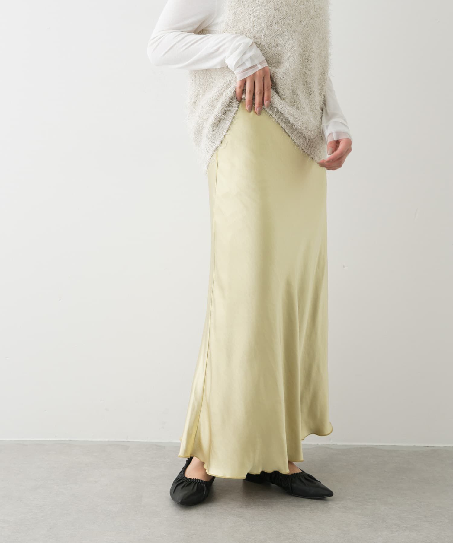 SENSE OF PLACE by URBAN RESEARCH「『一部WEB限定カラー』ナローサテンスカート」|スカート|