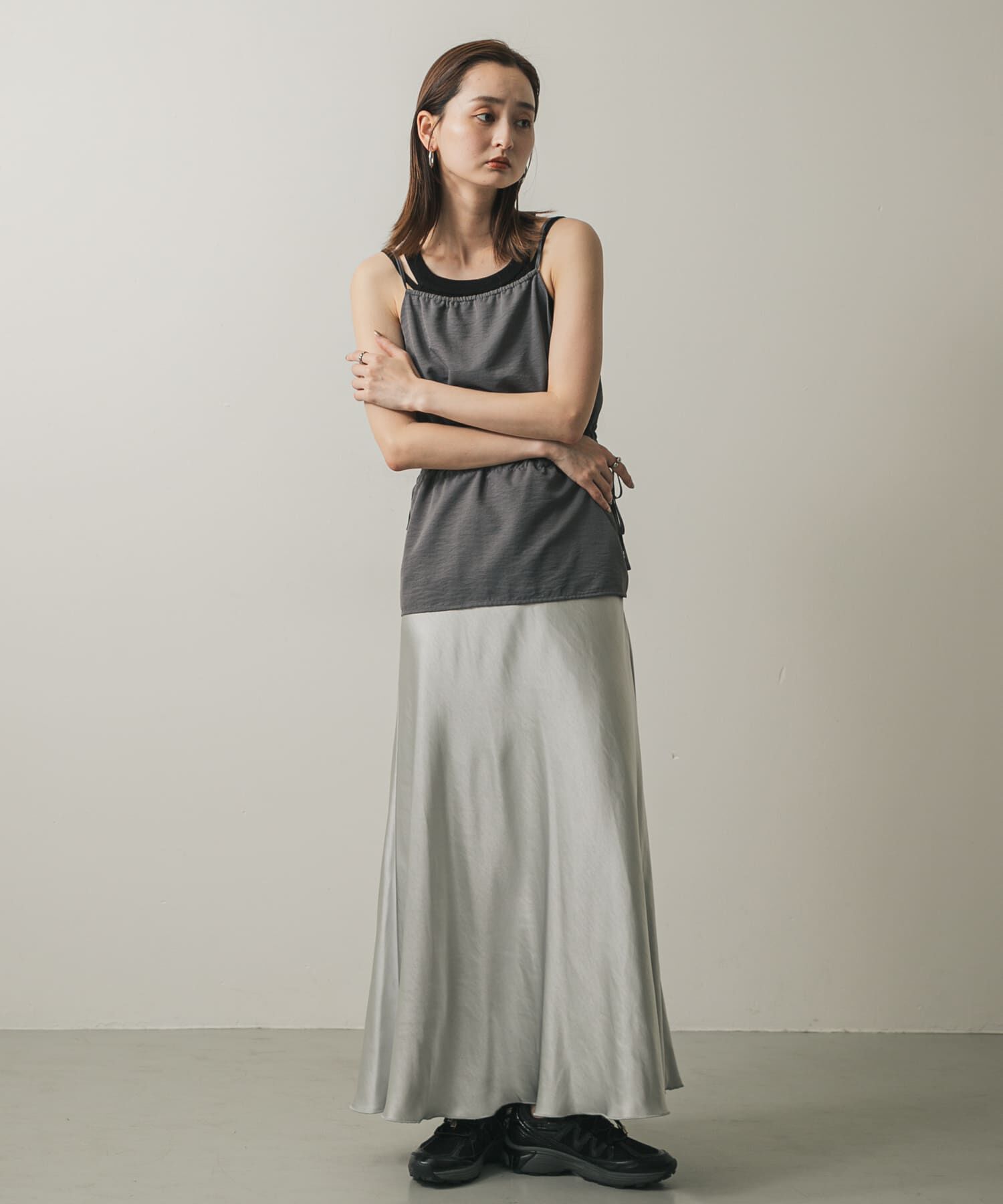 SENSE OF PLACE by URBAN RESEARCH「『一部WEB限定カラー』ナローサテンスカート」|スカート|