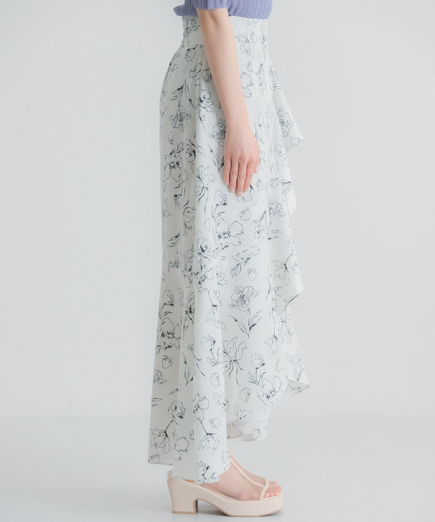 SENSE OF PLACE by URBAN RESEARCH「フラワープリントフリルスカート」|スカート|