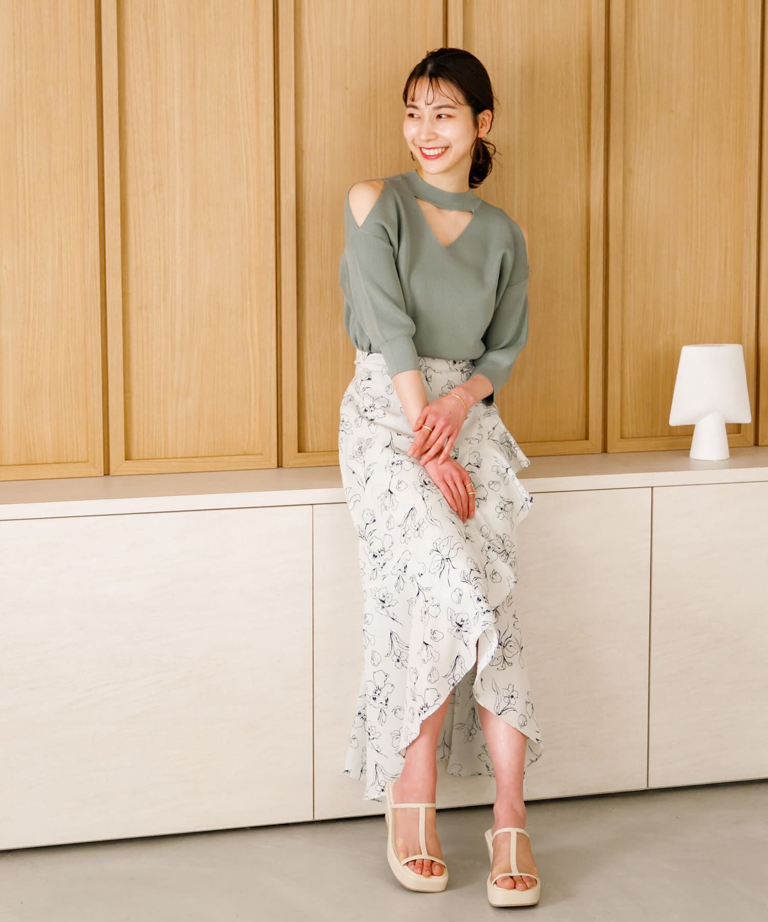 SENSE OF PLACE by URBAN RESEARCH「フラワープリントフリルスカート」|スカート|