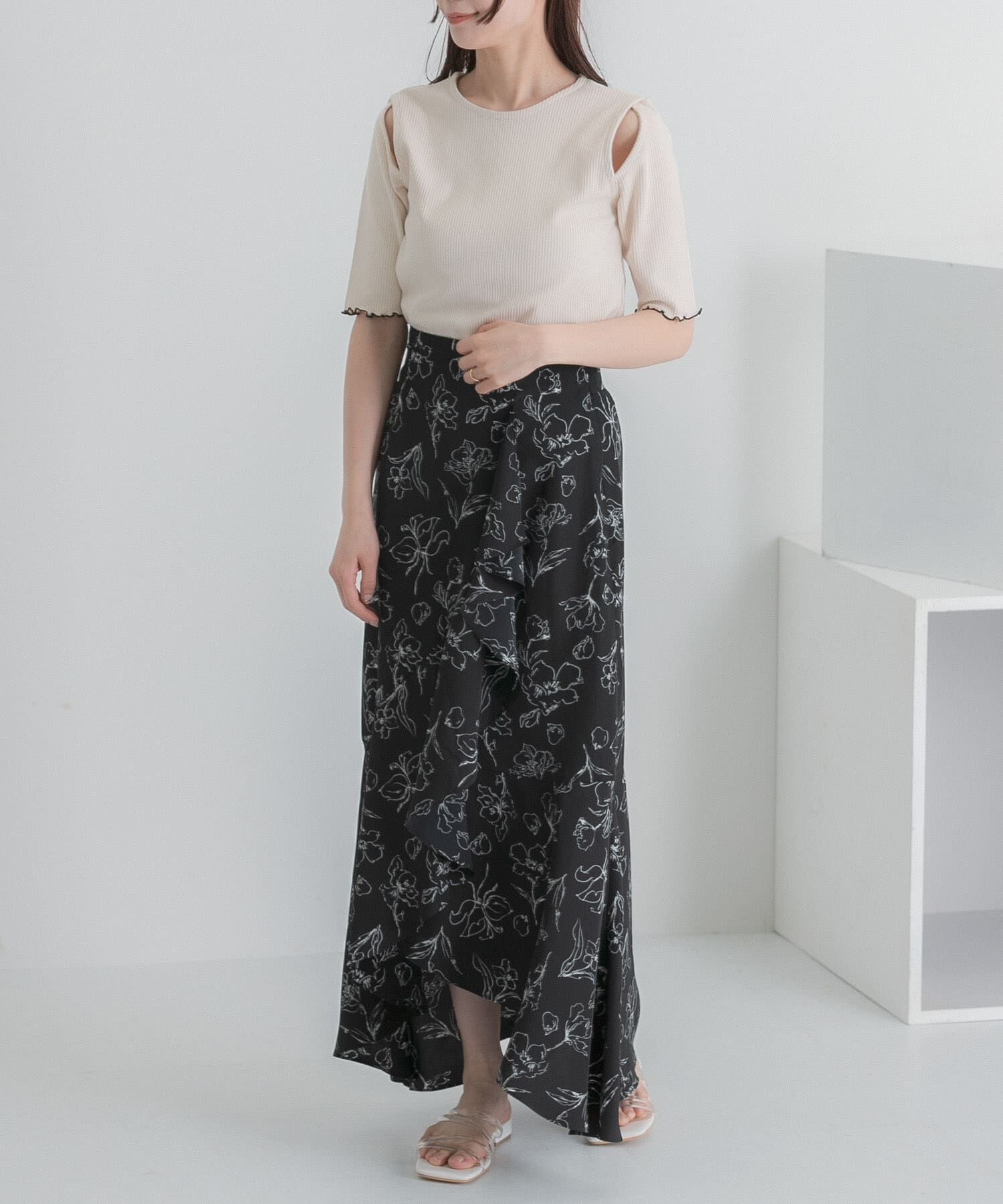 SENSE OF PLACE by URBAN RESEARCH「フラワープリントフリルスカート」|スカート|