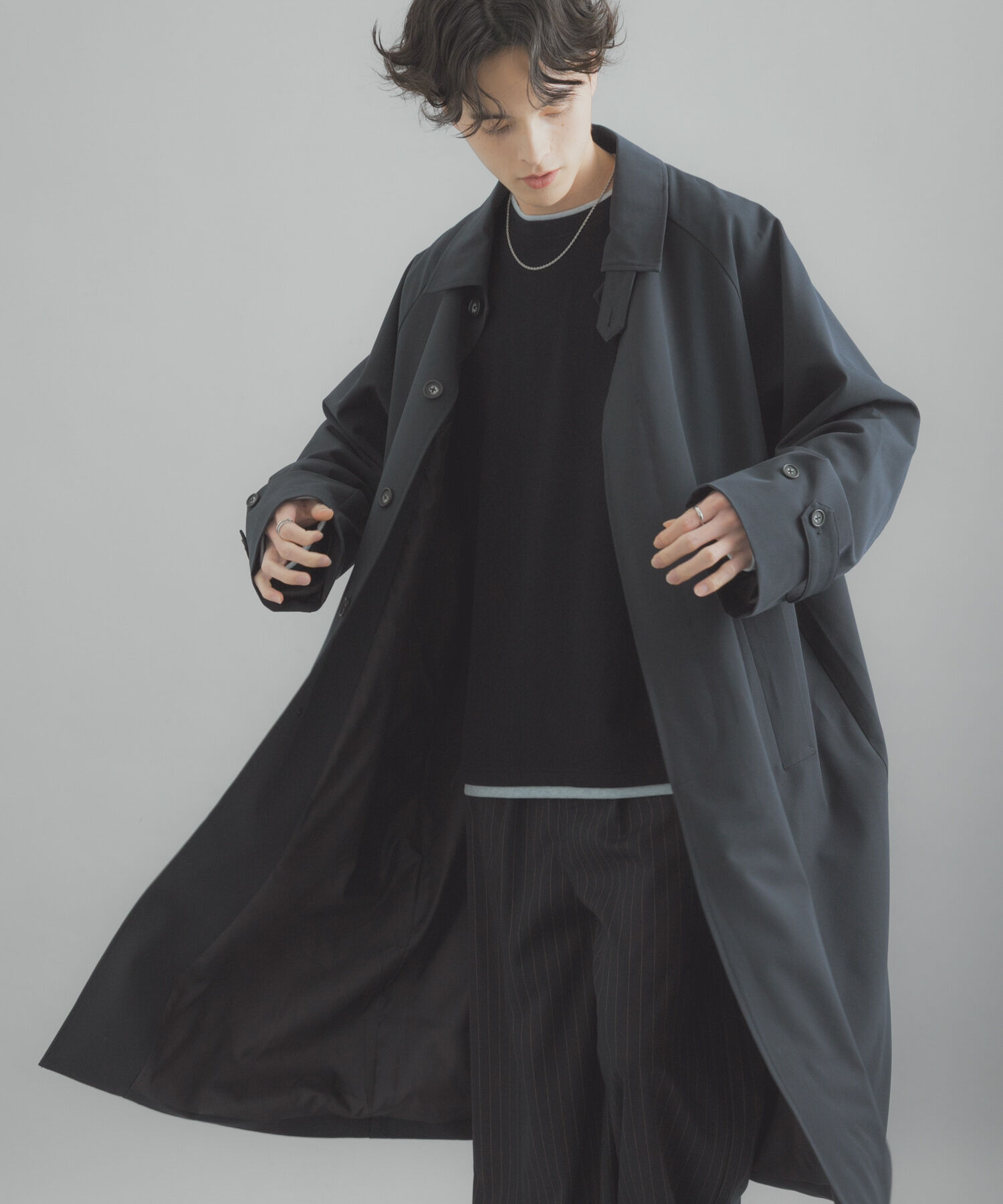 SENSE OF PLACE by URBAN RESEARCH「バルマカーンルーズコート」|ステンカラーコート|ネイビー