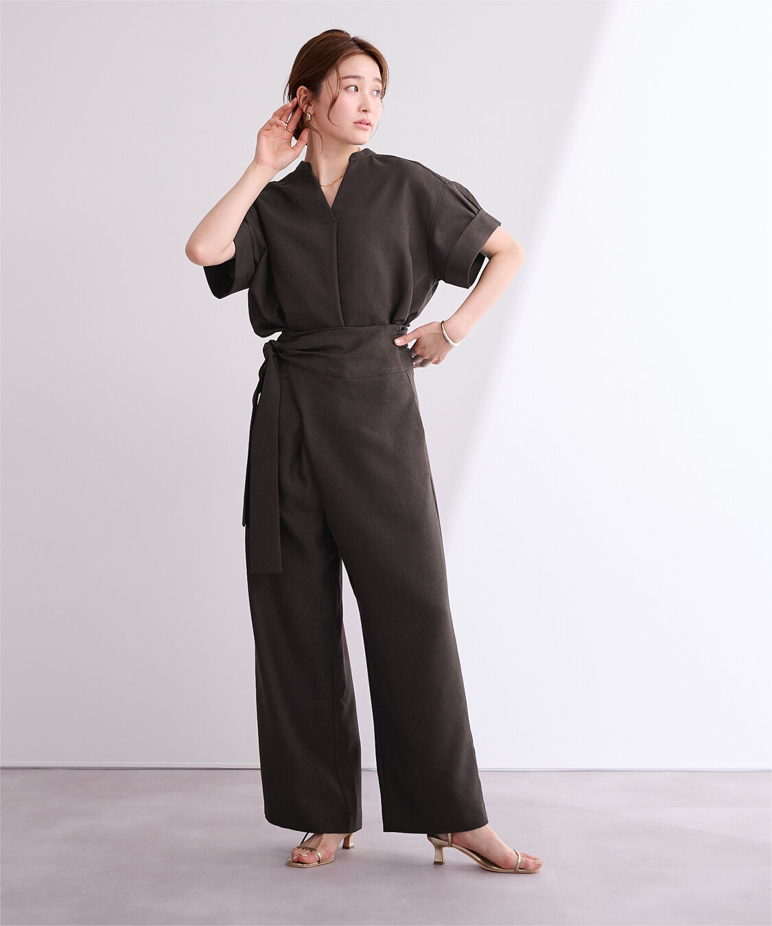 ur's「リネンライクハイウエストラップワイドパンツ」|スラックス|