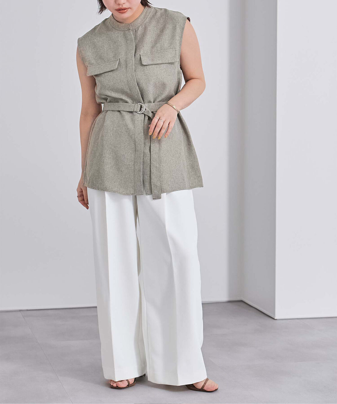 ur's「リネンライクノースリーブトップス」|シャツ・ブラウス|