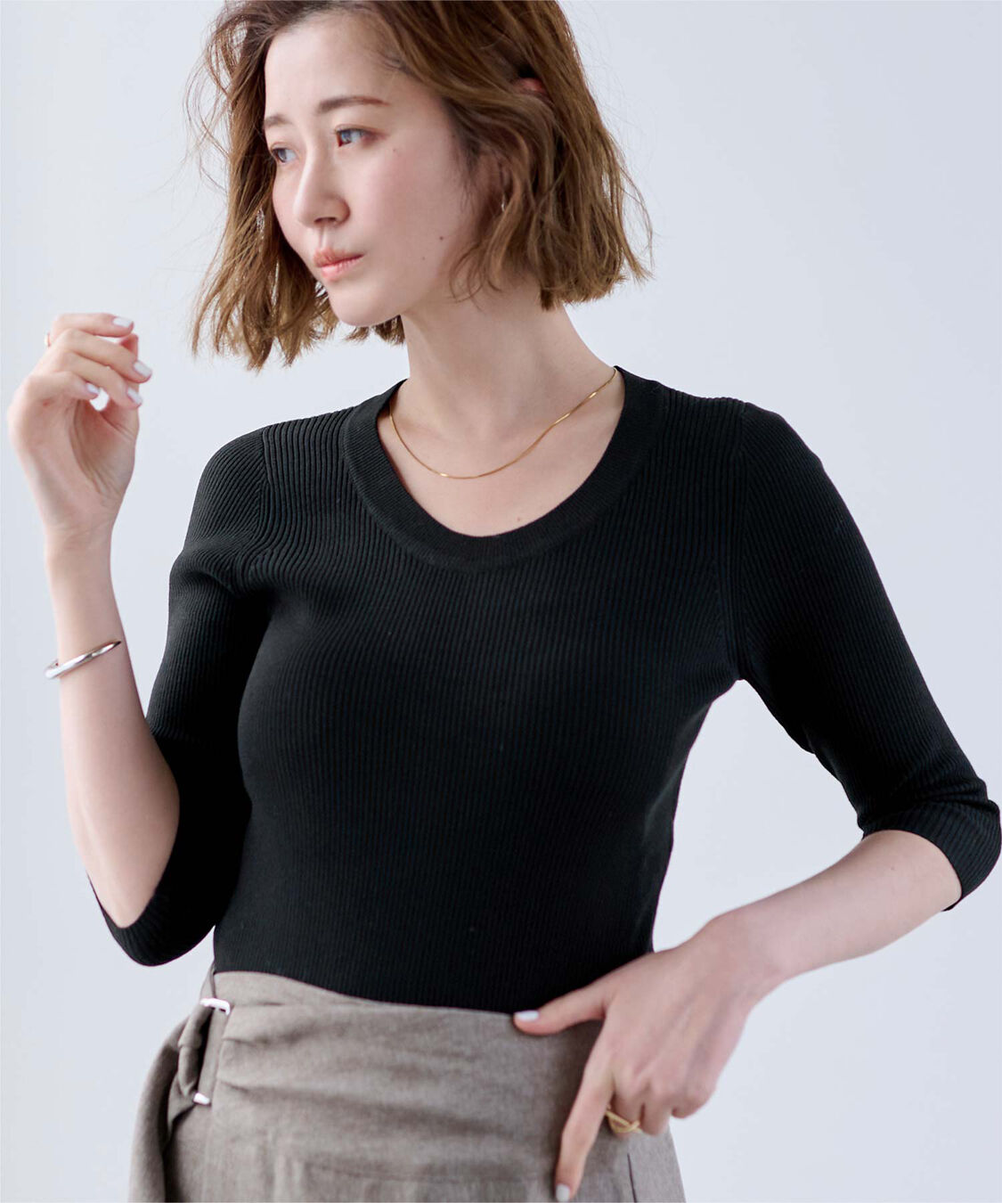 ur's「Uネックリブニット」|ニット・セーター|ブラック