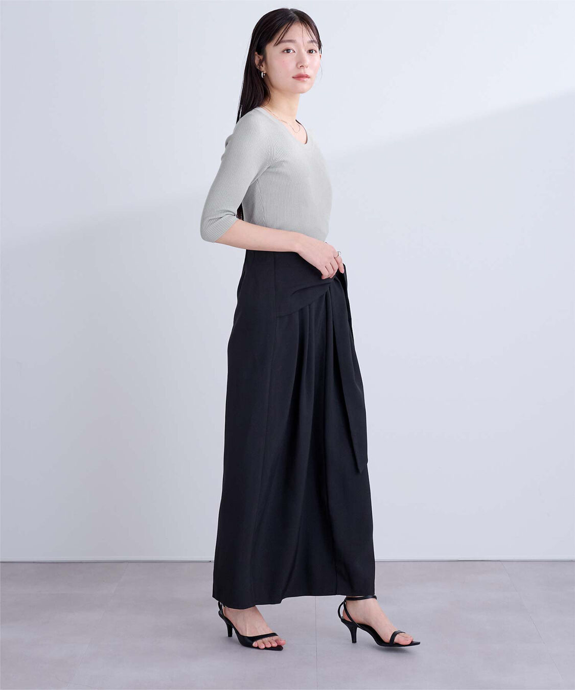 ur's「Uネックリブニット」|ニット・セーター|