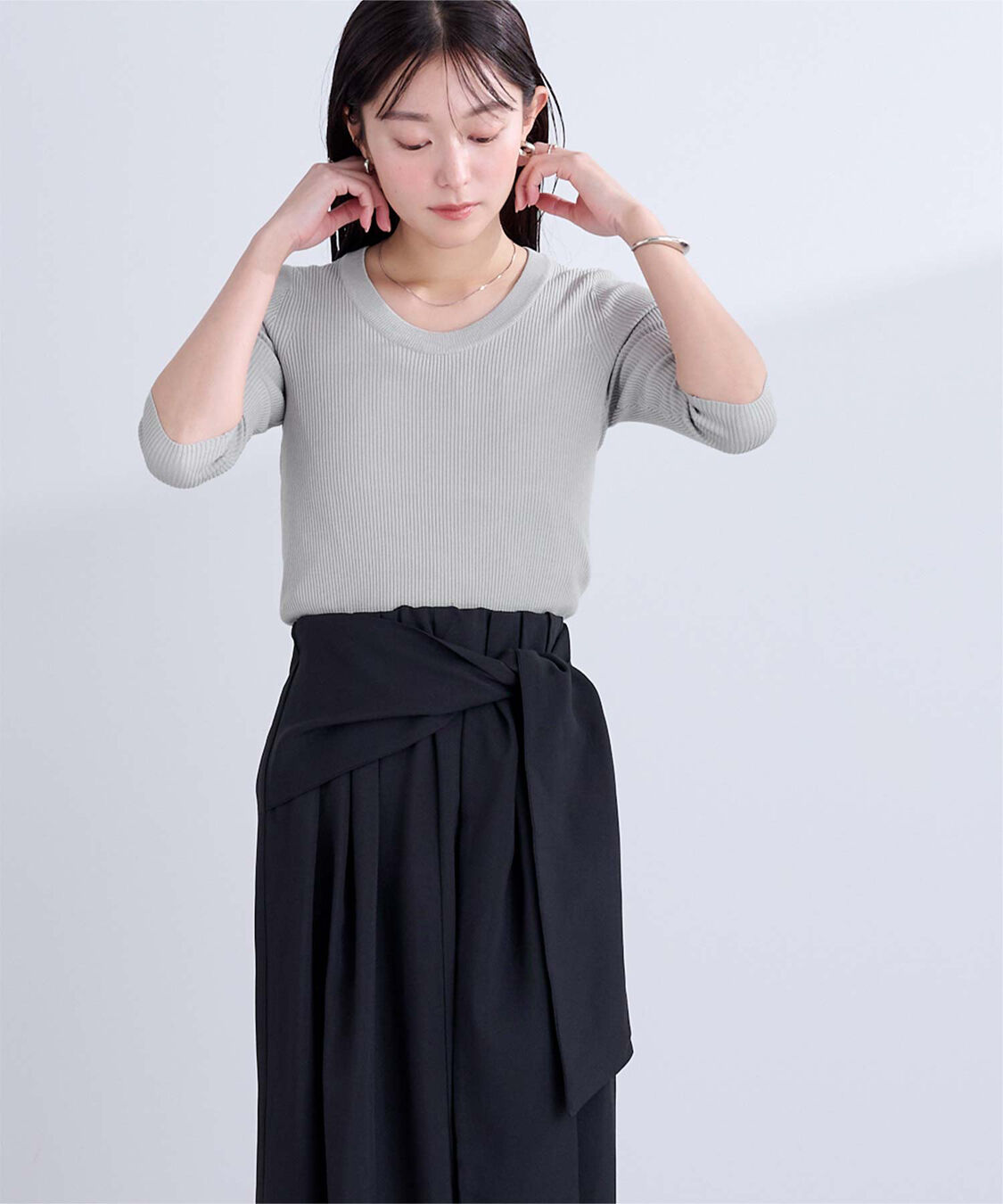 ur's「Uネックリブニット」|ニット・セーター|