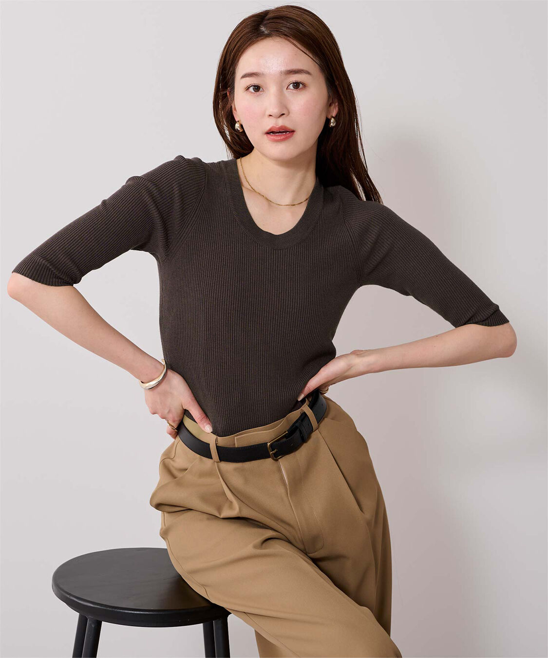 ur's「Uネックリブニット」|ニット・セーター|ダークブラウン