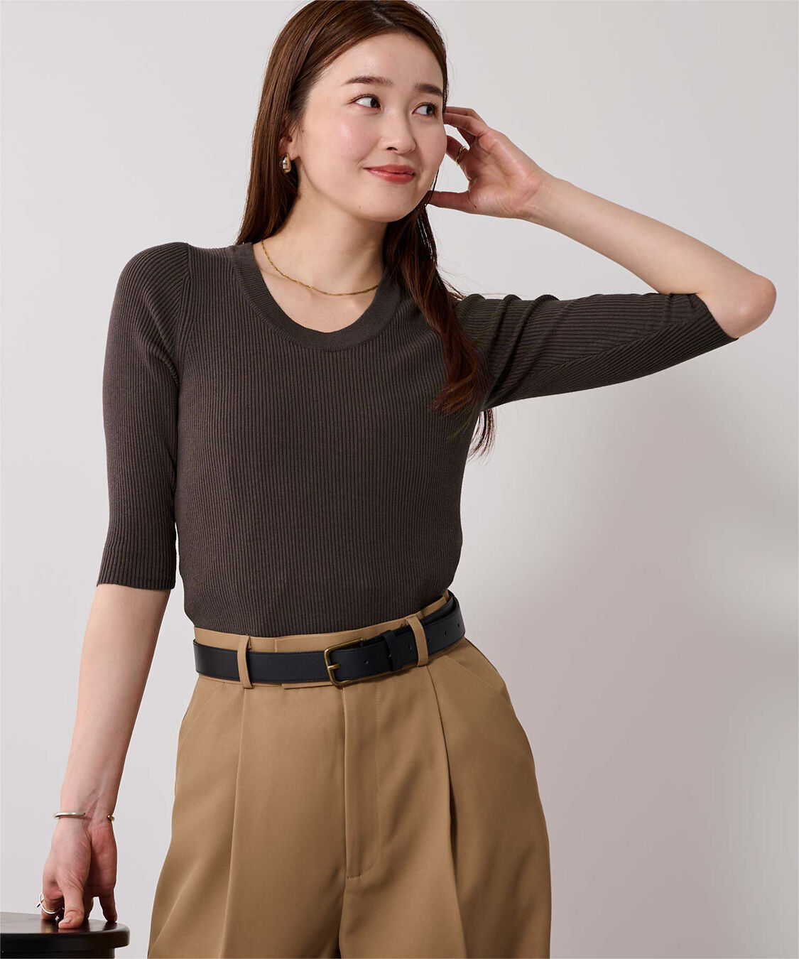 ur's「Uネックリブニット」|ニット・セーター|