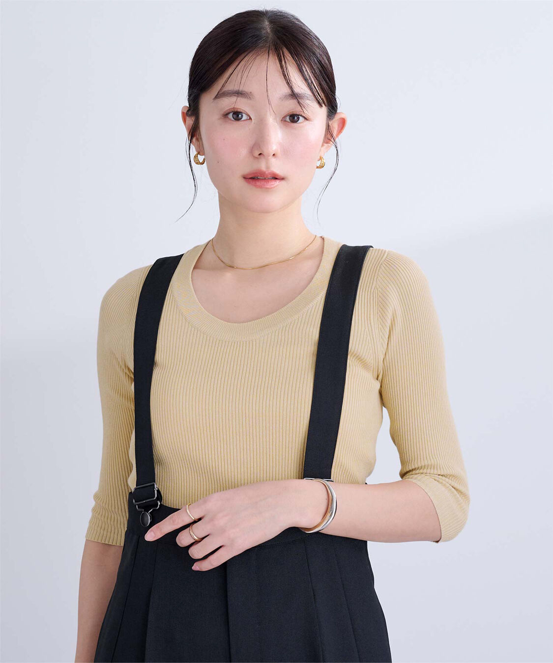 ur's「Uネックリブニット」|ニット・セーター|ライトベージュ