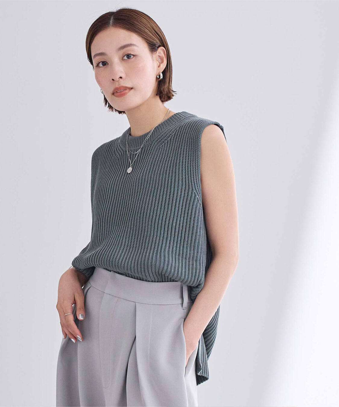 ur's「ローゲージニットベスト」|ニット・セーター|チャコール