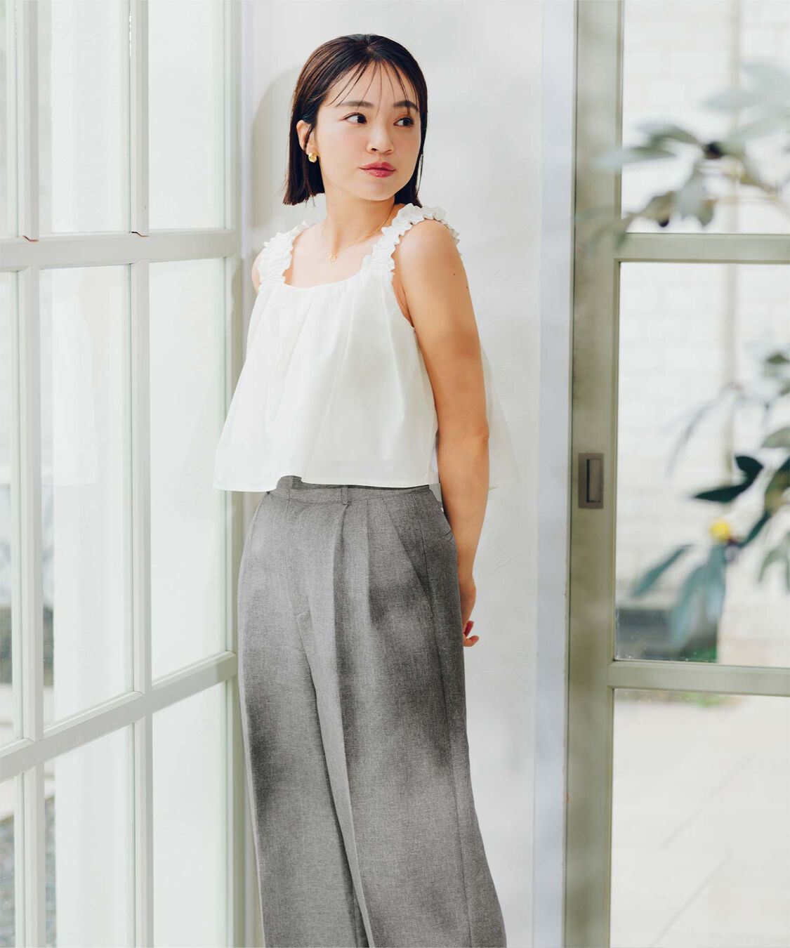 ur's「【春名亜美さんコラボアイテム】2wayフリルショルダートップス」|シャツ・ブラウス|