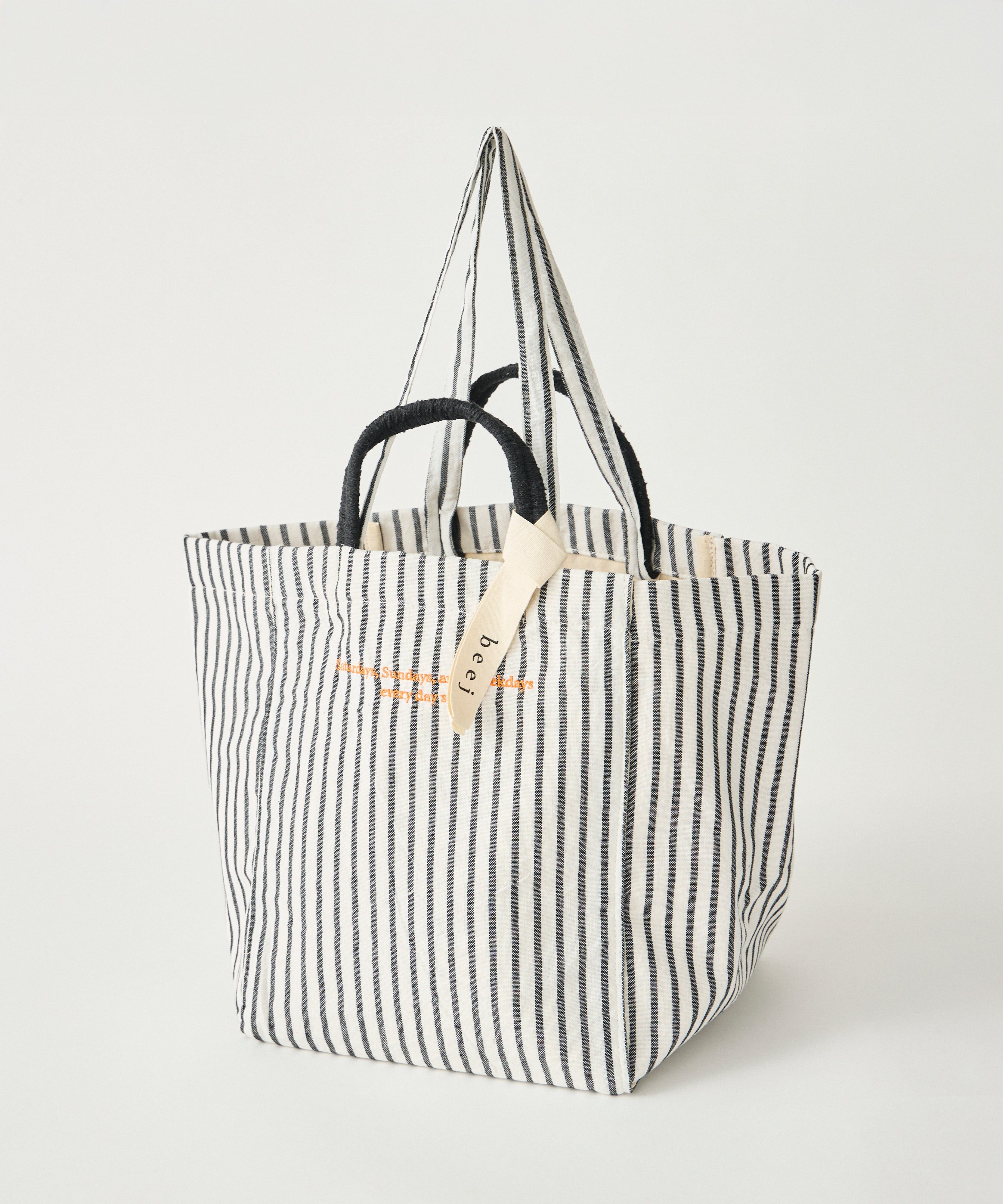 DAY by DAY it&rsquo;s international「Fabric Tote Bag《beej》」|トートバッグ|
