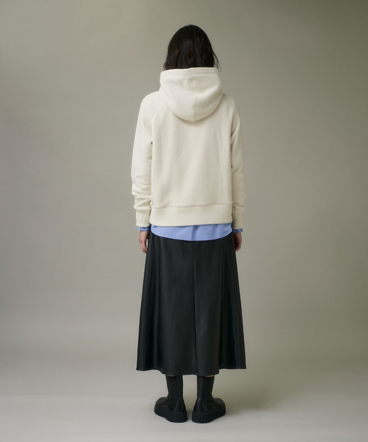 DAY by DAY it&rsquo;s international「フーデッドプルオーバー《吊り裏毛》」|スウェット・ジャージ|