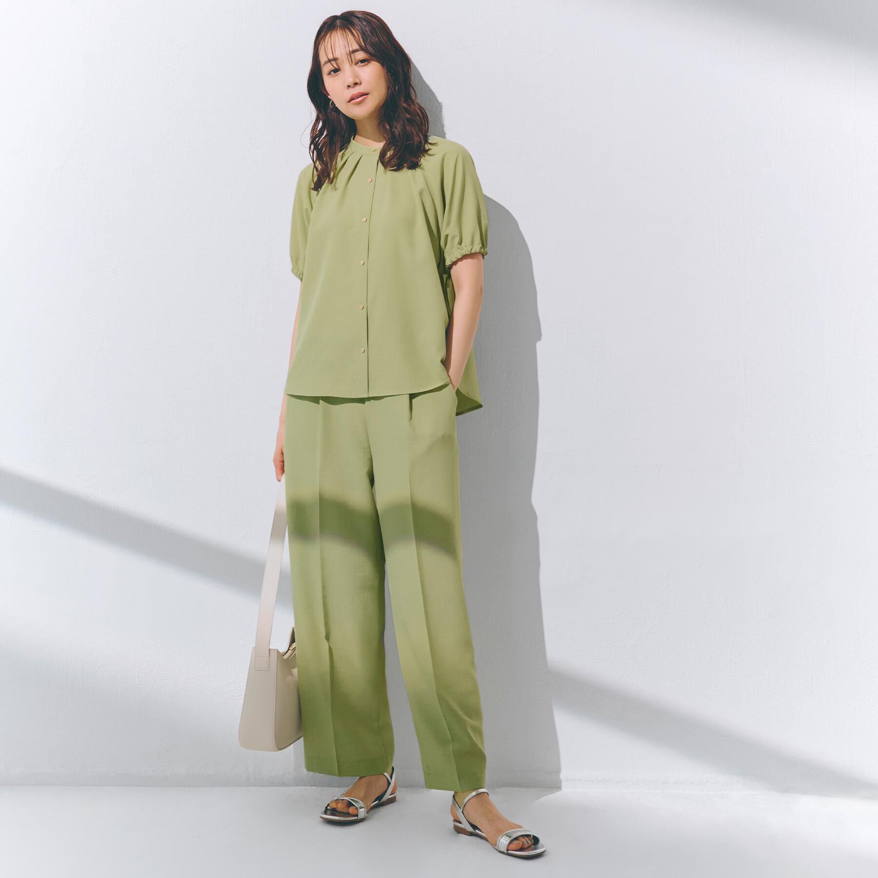 grove「【洗える・シワになりにくい】麻調スリーブドロストブラウス」|シャツ・ブラウス|