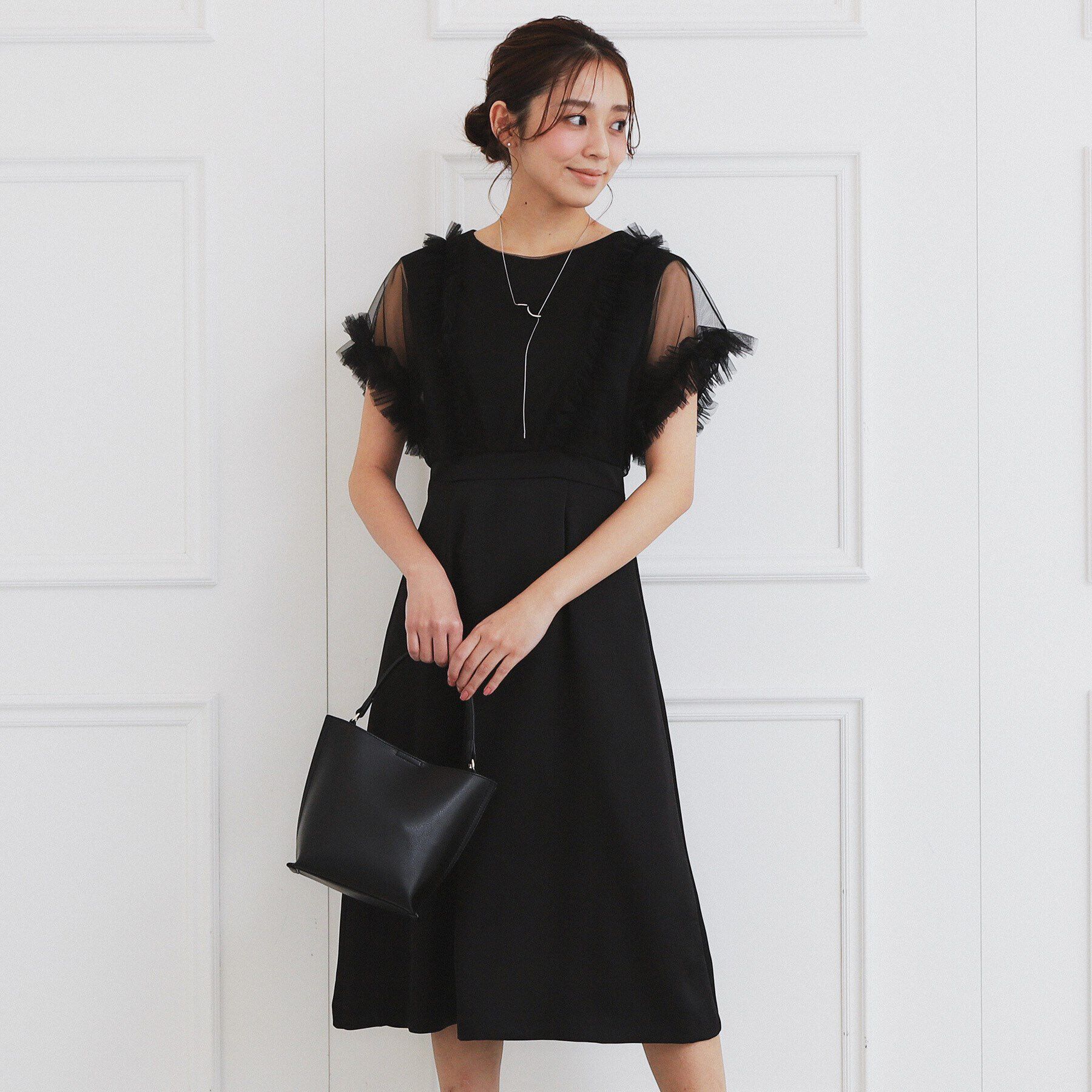 index「チュールフリルレイヤードサテンワンピース【洗濯機洗い可】」|ワンピース|ブラック(019)