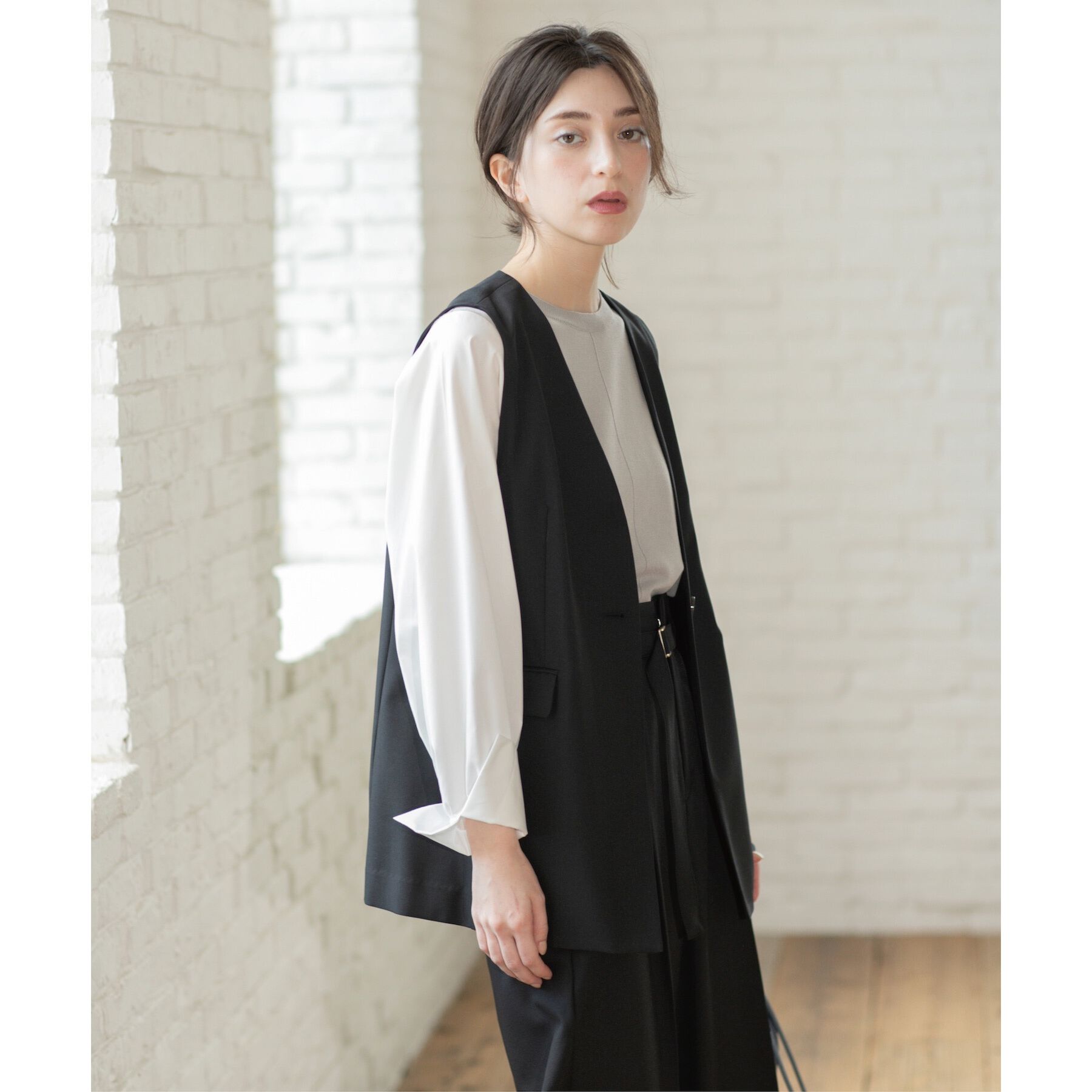 OPAQUE.CLIP「ノーカラーVネックジレ/セットアップ対応【洗濯機洗い可】」|ベスト・ジレ|