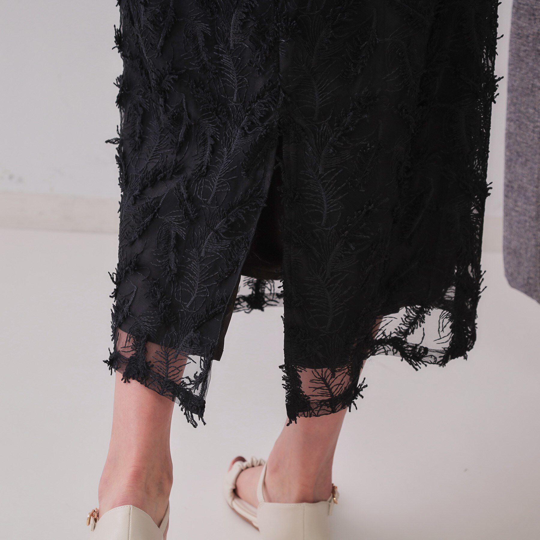 OPAQUE.CLIP「《andGIRL掲載》立体モチーフレースタイトスカート【洗濯機洗い可】」|スカート|