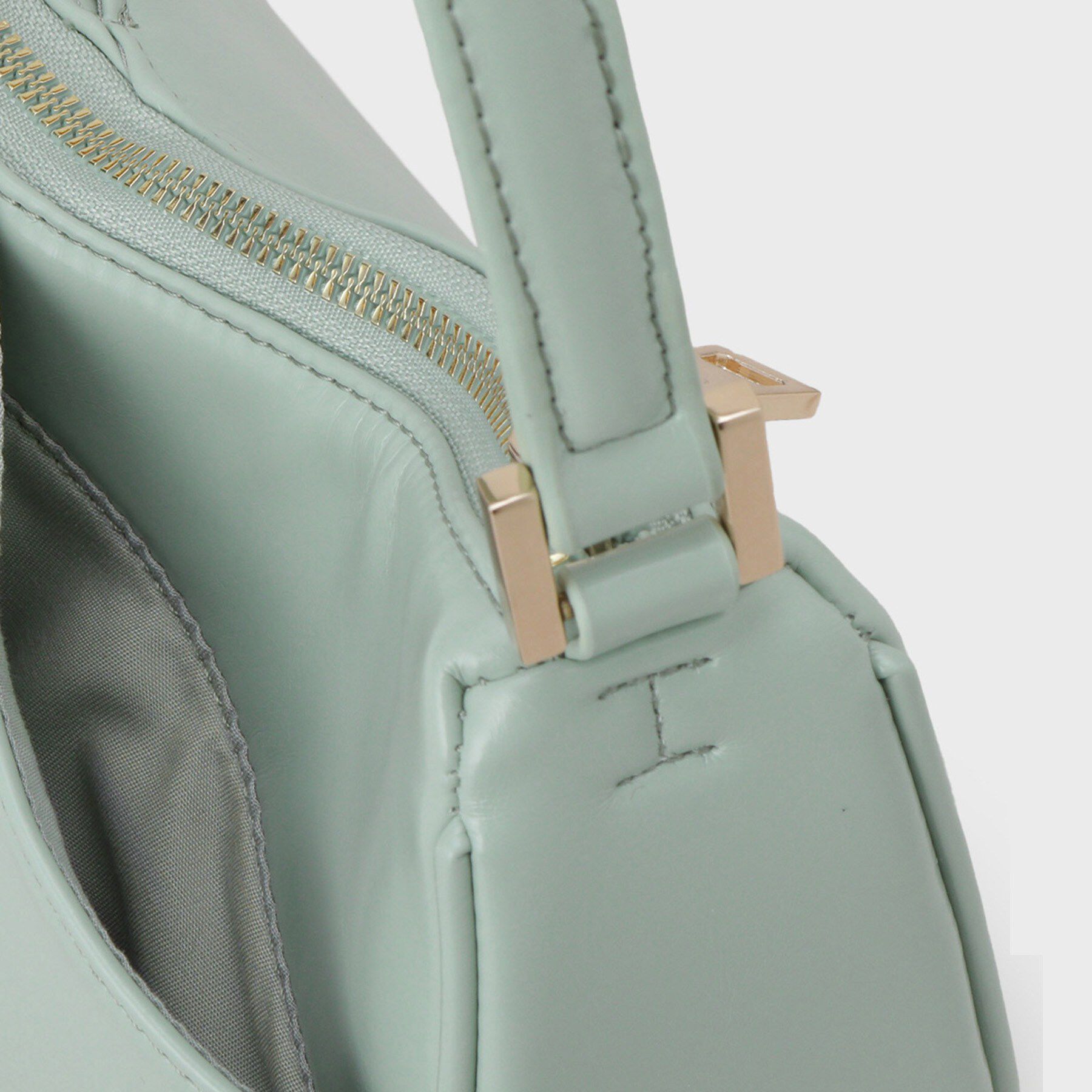 OPAQUE.CLIP「スラッシュポケットショルダーバッグ」|ショルダー・メッセンジャー|