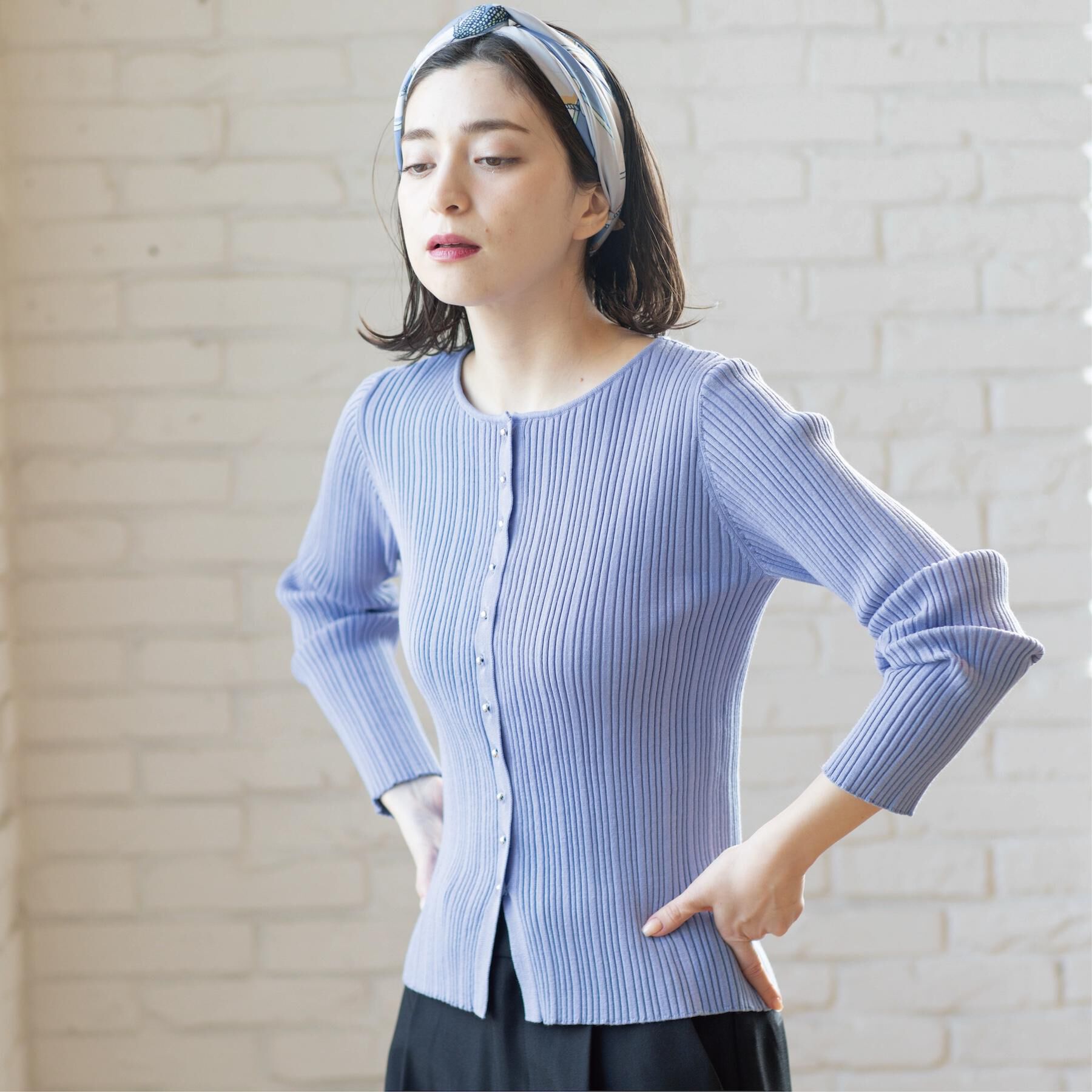 OPAQUE.CLIP「シルバー多ボタン ランダムリブニットカーディガン【洗濯機OK】」|カーディガン|