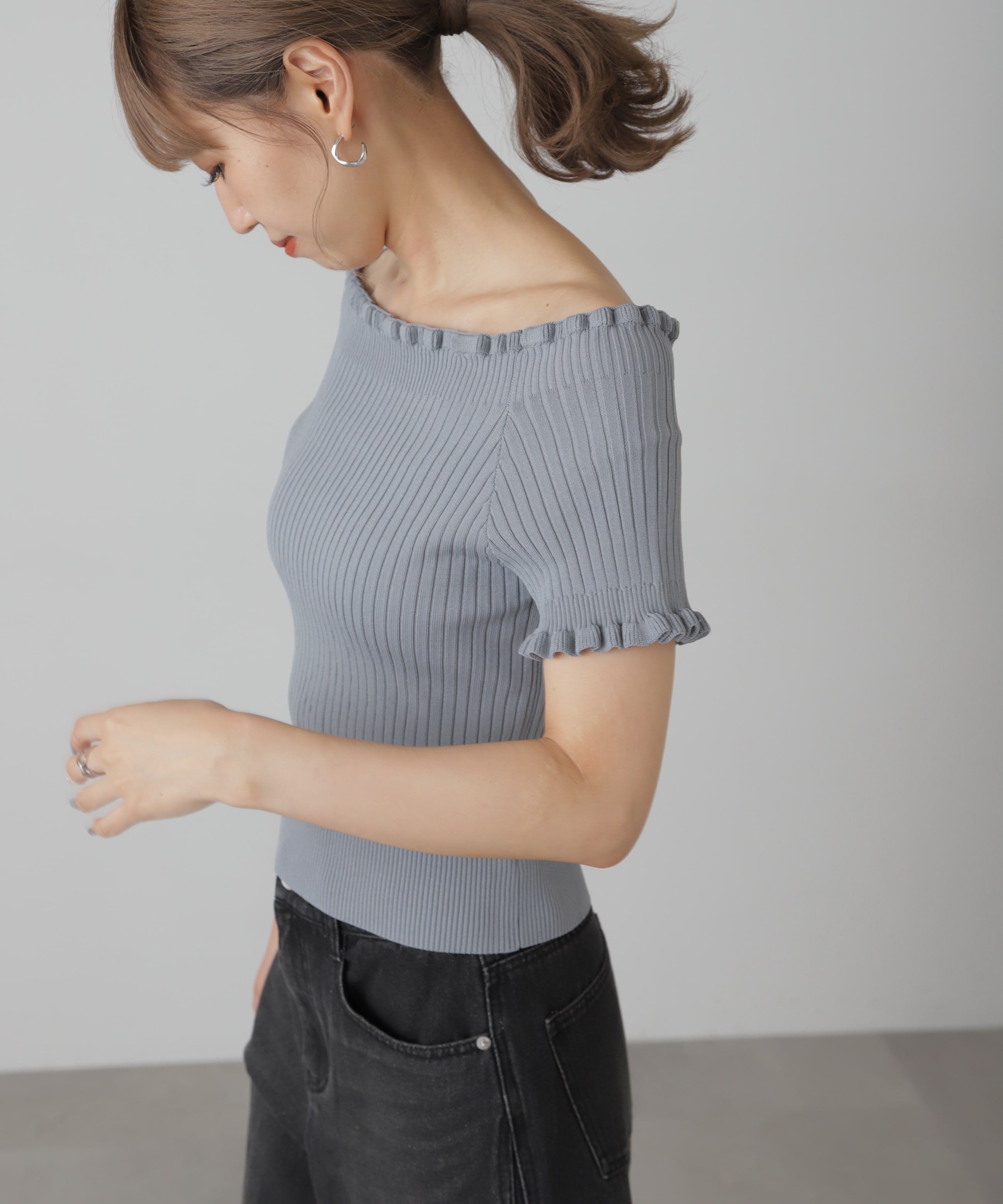  「2wayオフショルフリルリブ半袖ニット」|ニット・セーター|