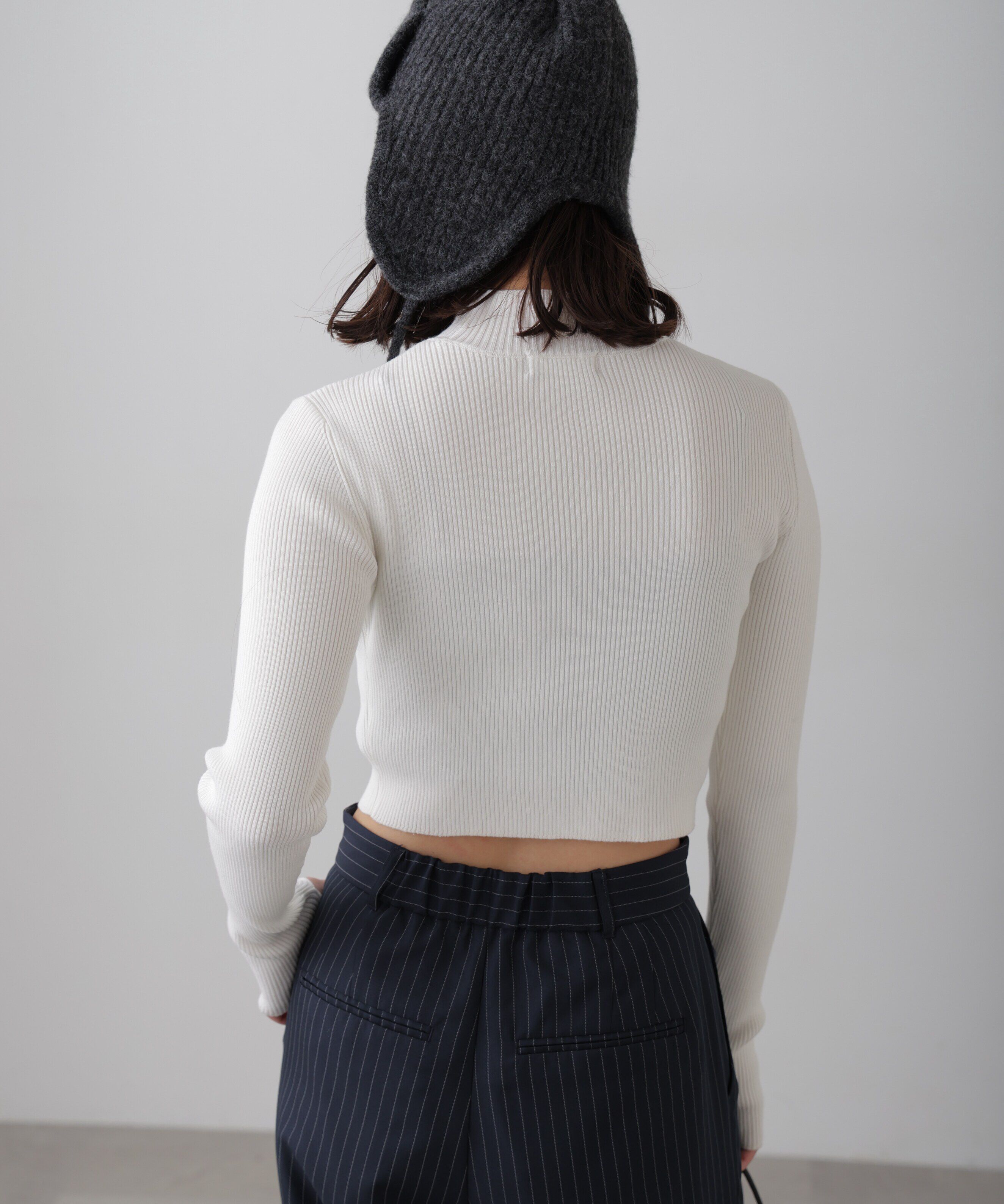  「〈洗える〉マシンウォッシャブルハイネックショート丈ニット」|ニット・セーター|