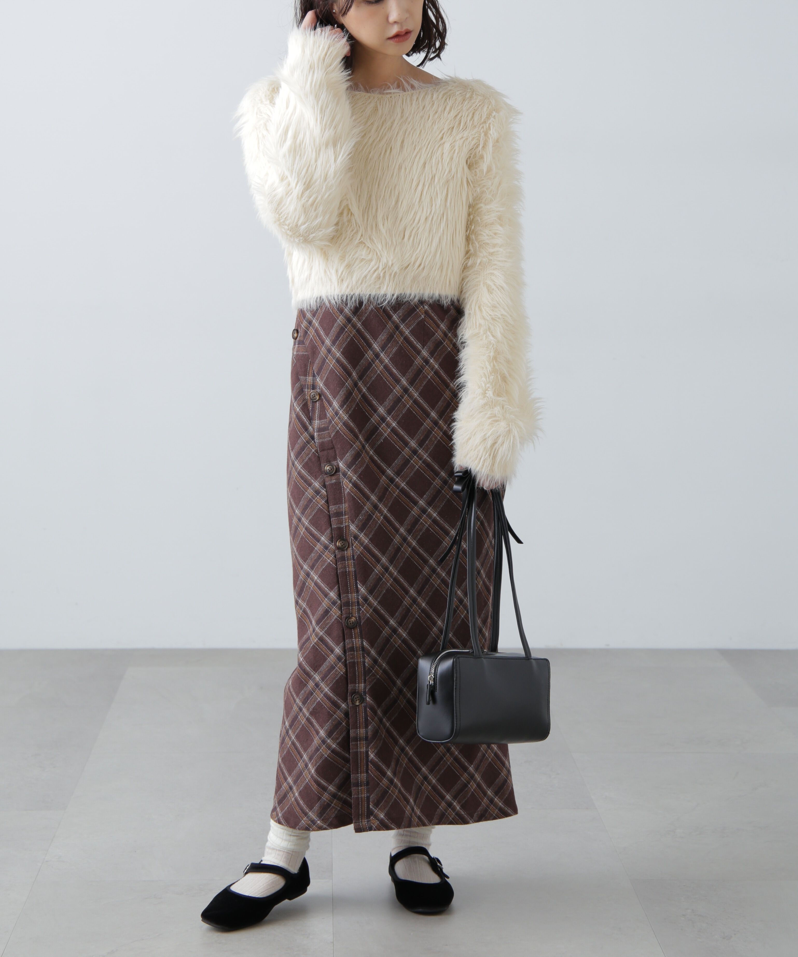  「ショート丈ロングシャギーニット」|ニット・セーター|