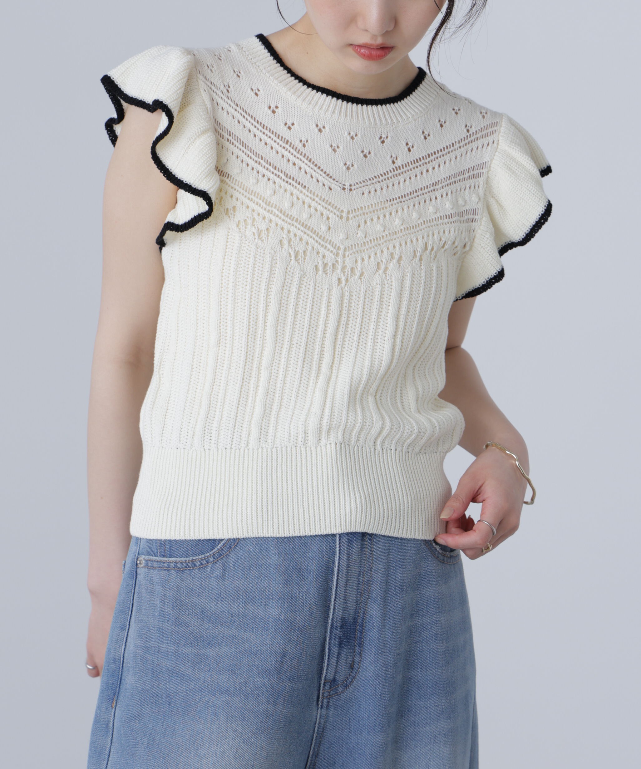  「肩フリル編地切り替えニット」|ニット・セーター|