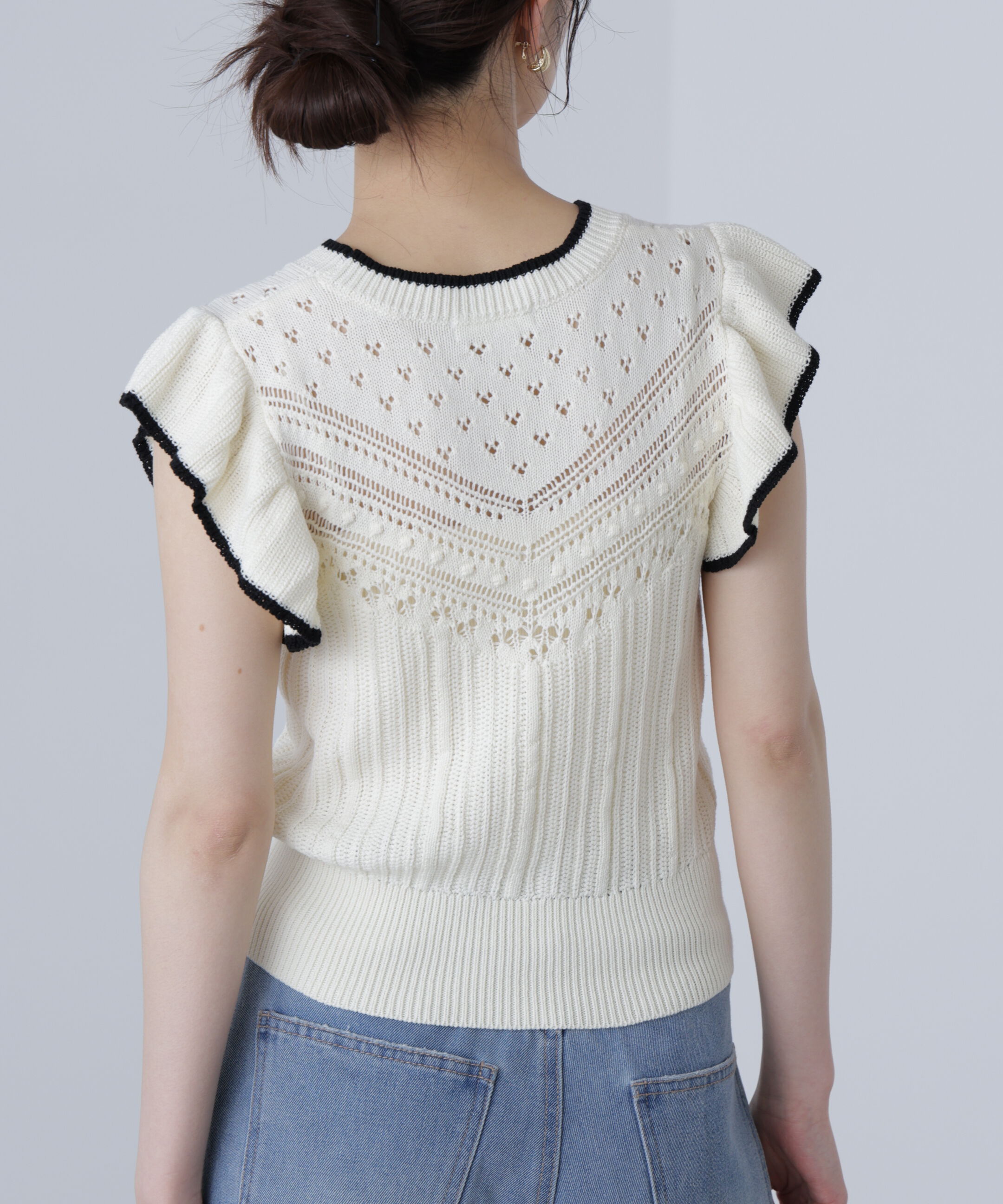  「肩フリル編地切り替えニット」|ニット・セーター|