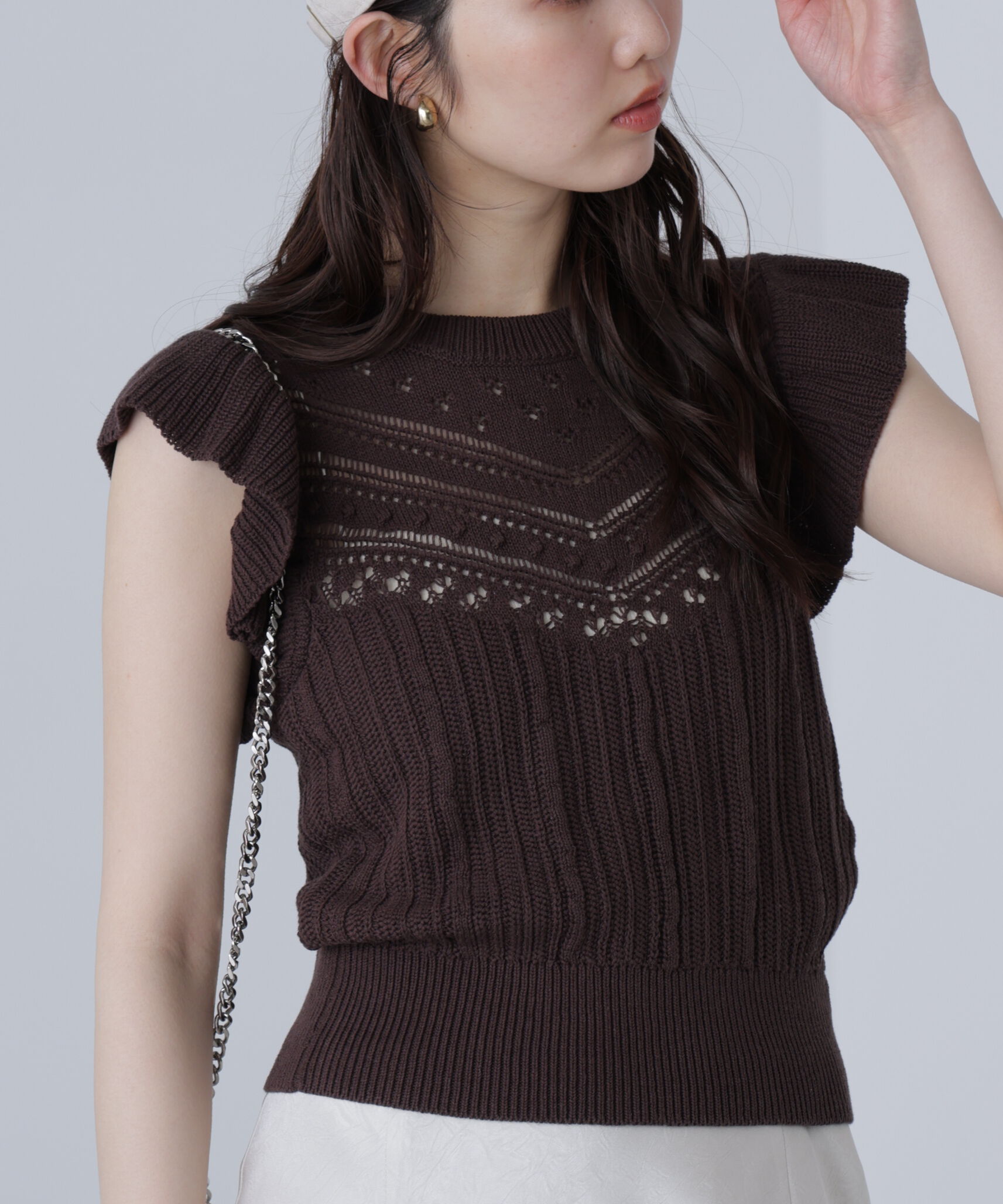  「肩フリル編地切り替えニット」|ニット・セーター|