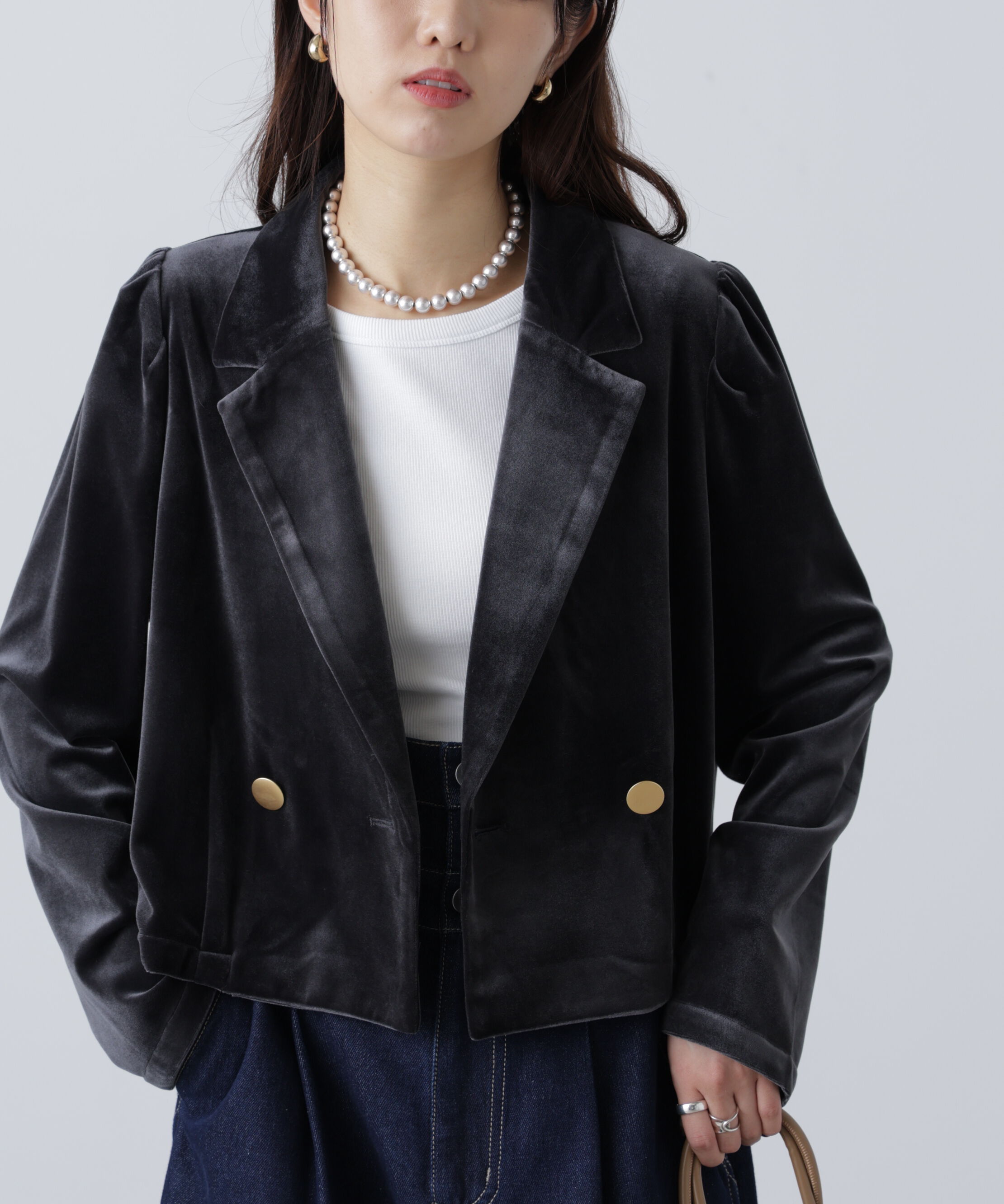  「金ボタンベロアクロップドジャケット」|その他|チャコールグ
