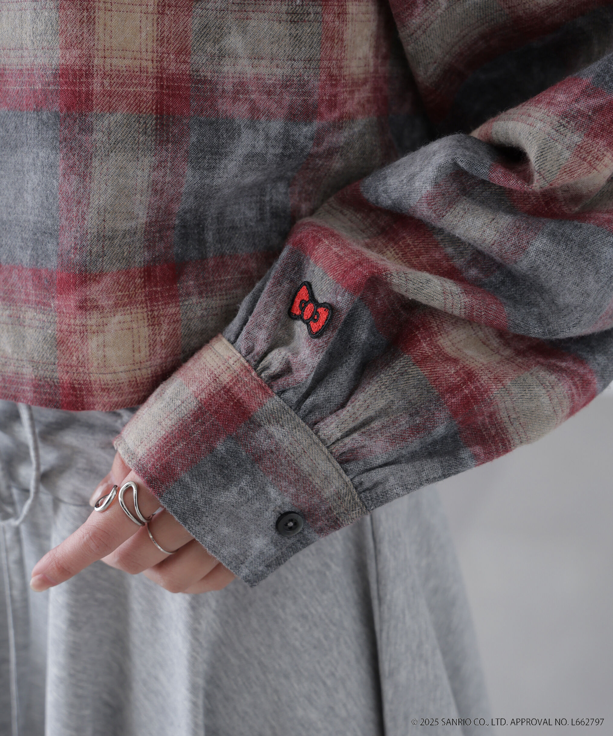  「サンリオキャラクターズコラボ CHECK SHIRT チェックシャツ」|シャツ・ブラウス|