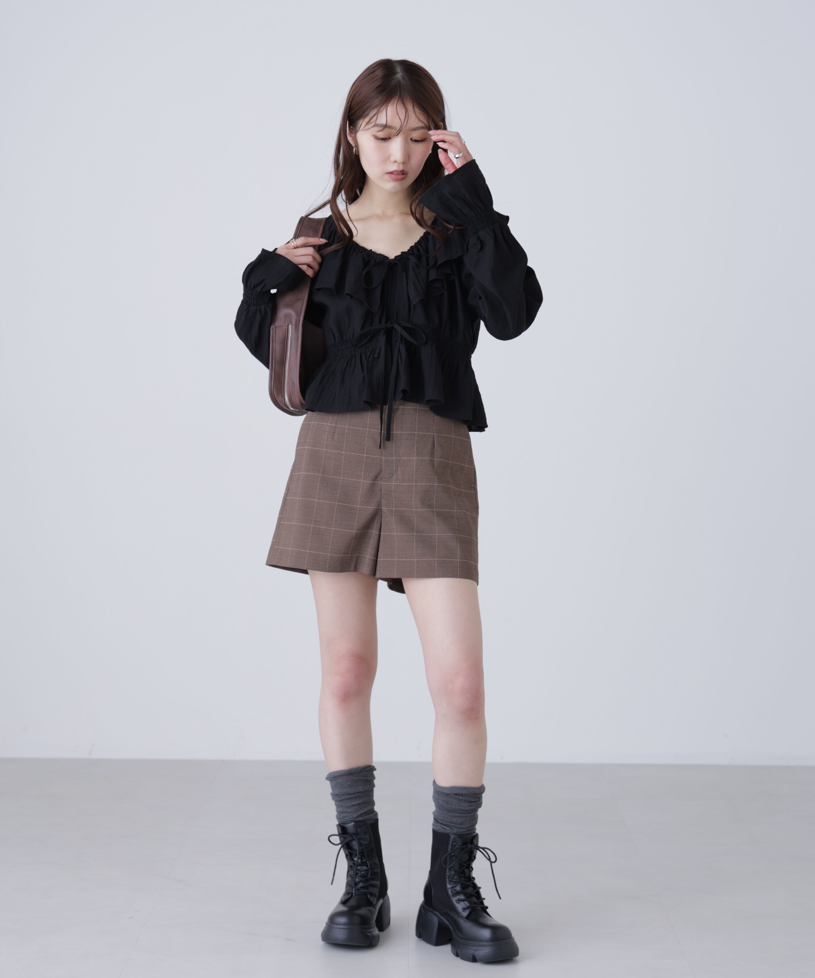  「衿フリルペプラム前開きブラウス」|シャツ・ブラウス|