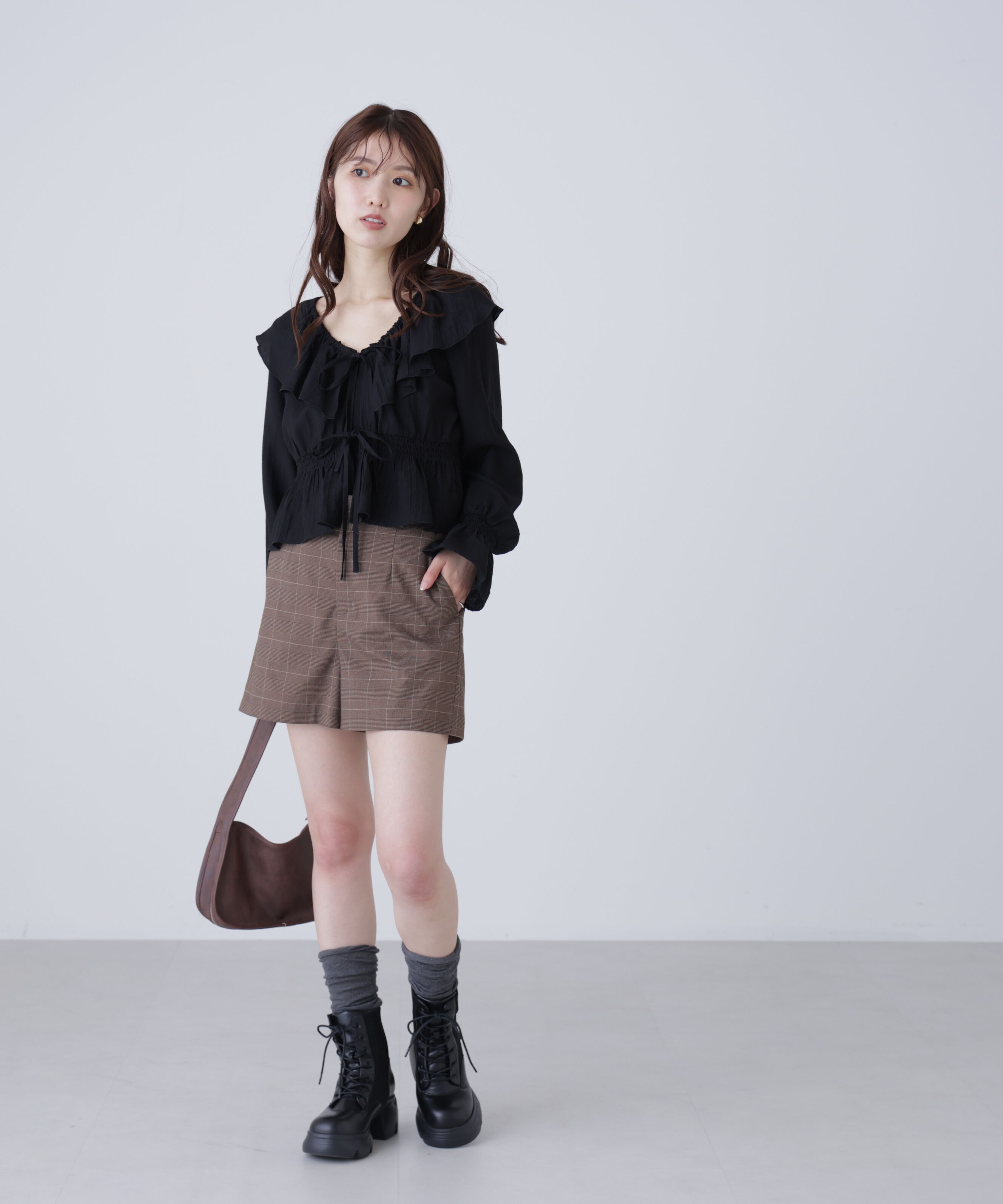  「衿フリルペプラム前開きブラウス」|シャツ・ブラウス|