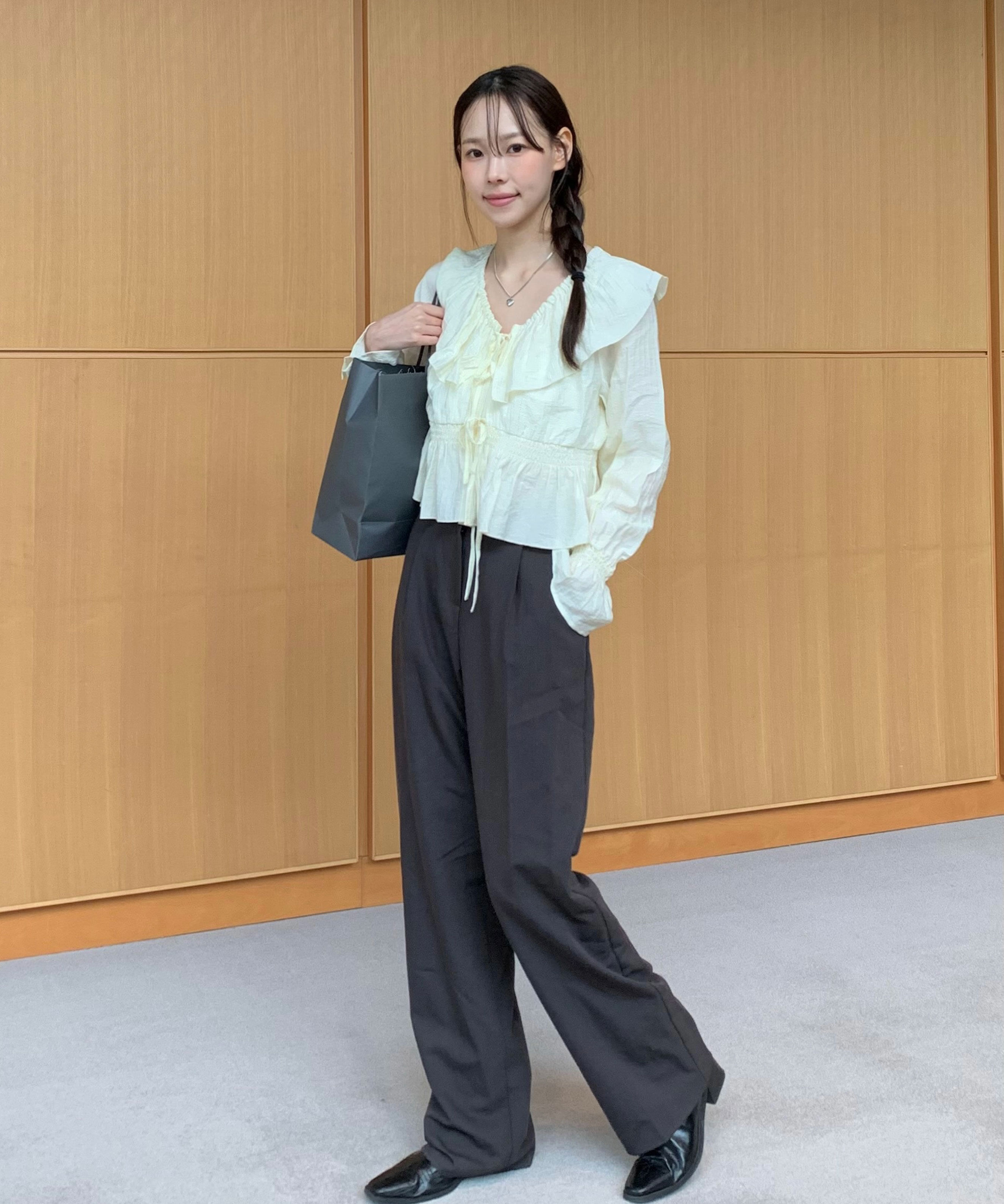  「衿フリルペプラム前開きブラウス」|シャツ・ブラウス|