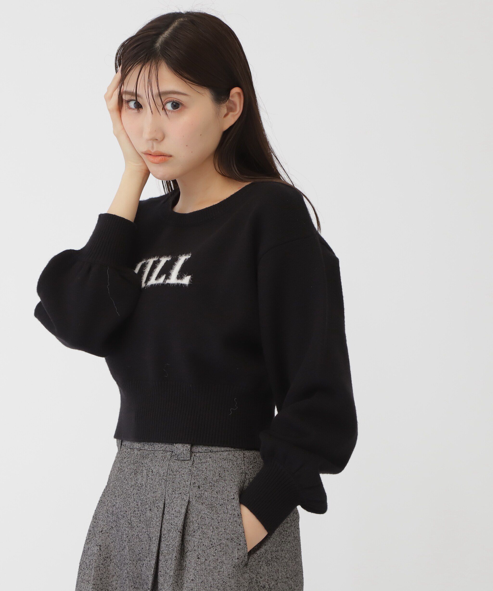  「バリエ―ションジャガードロゴニット」|ニット・セーター|