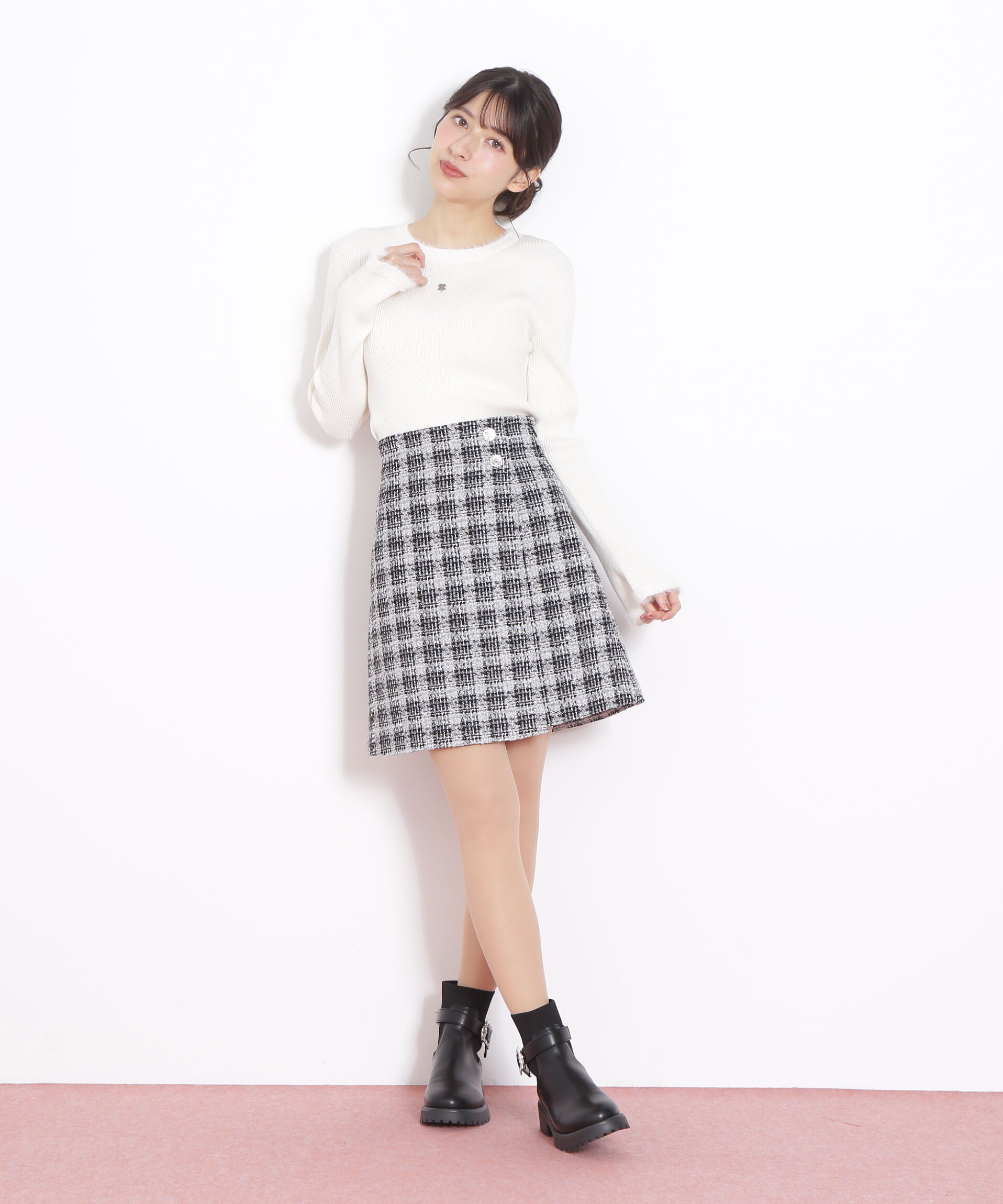  「ツィードチェックビジュー釦ミニスカート」|スカート|