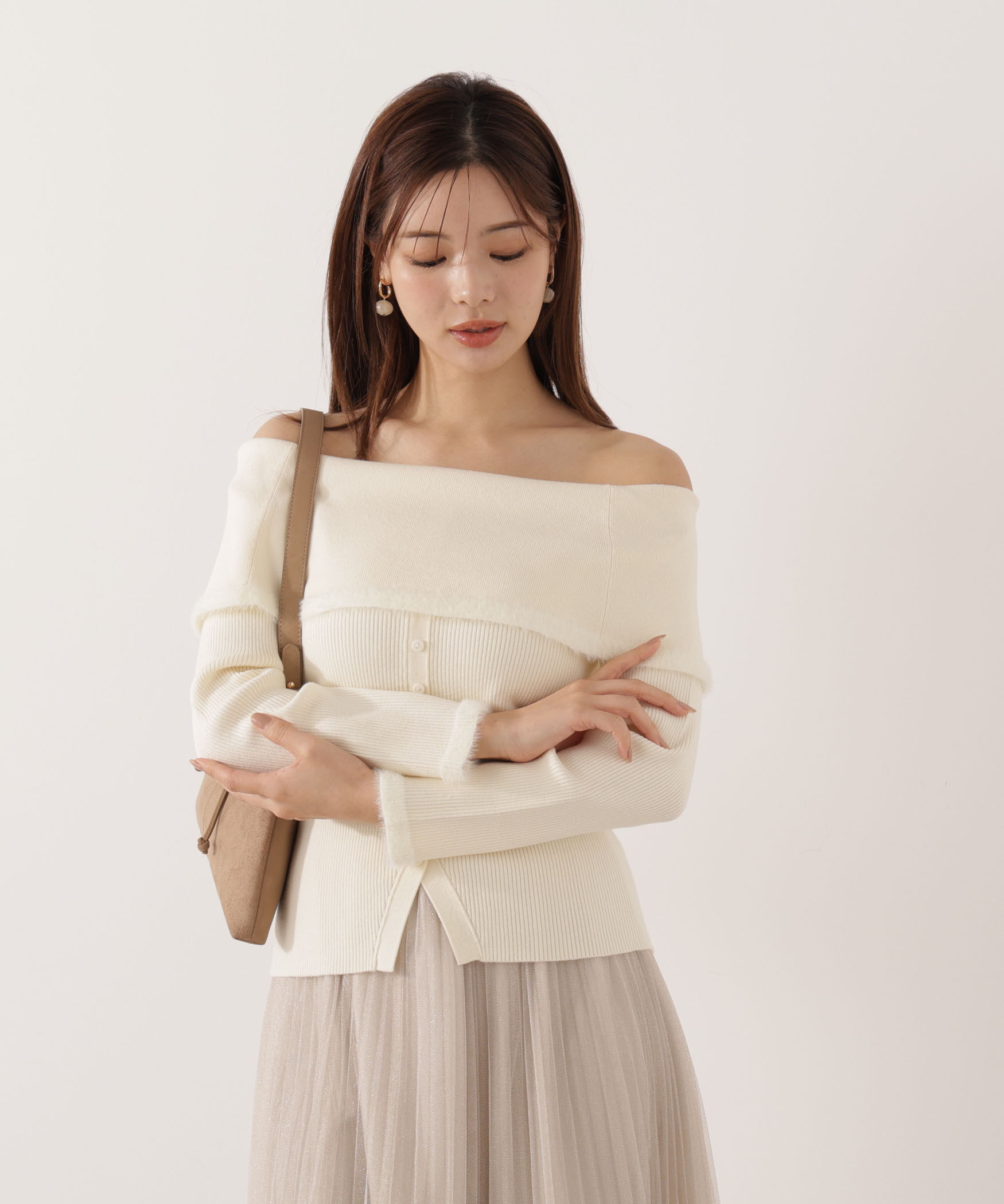 PROPORTION BODY DRESSING「ポイントフェザーオフショルニット」|ニット・セーター|エクリュ1