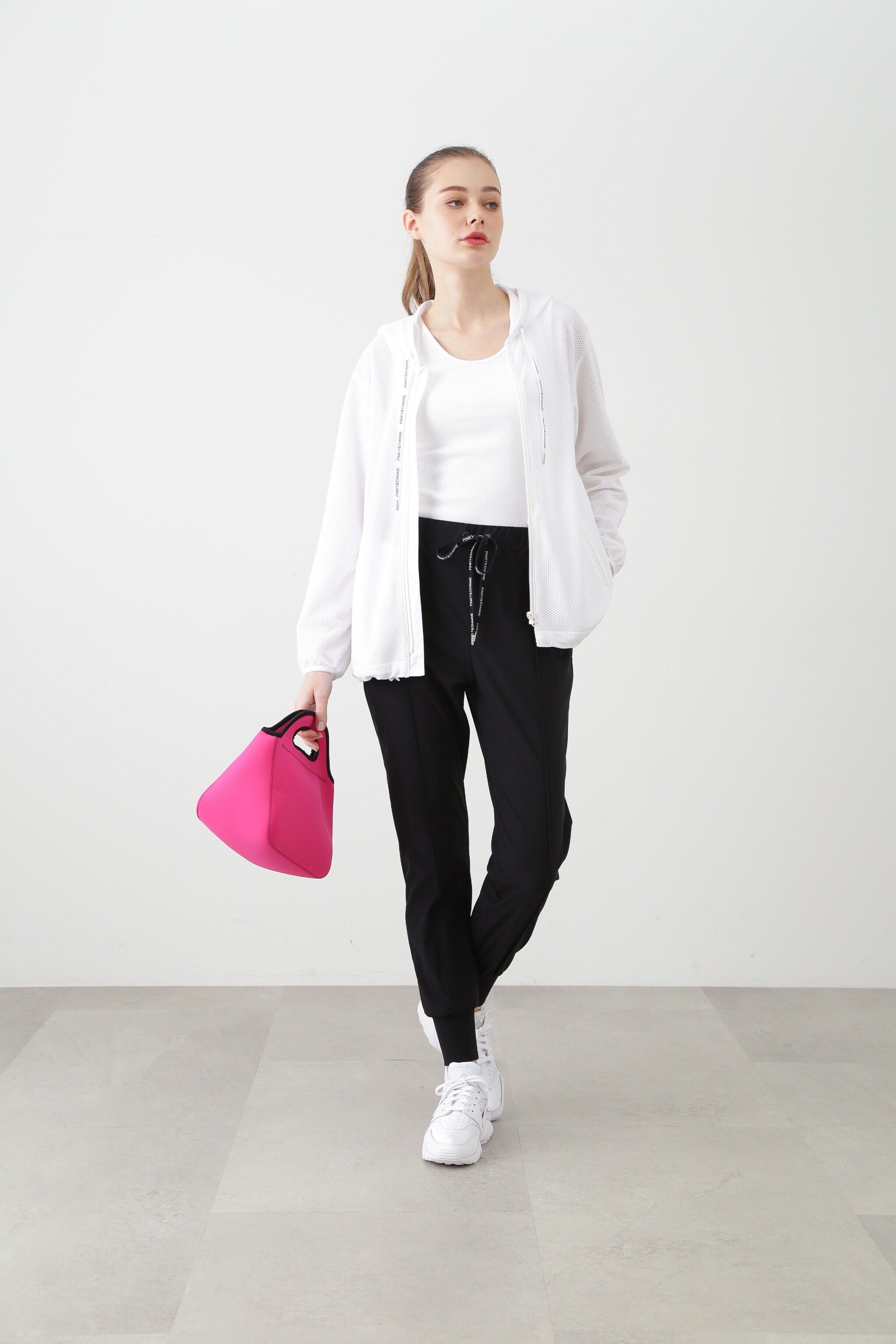  「[THE HOLIDAY CLOSET]カップ付きリブタンクトップ」|Tシャツ・カットソー|