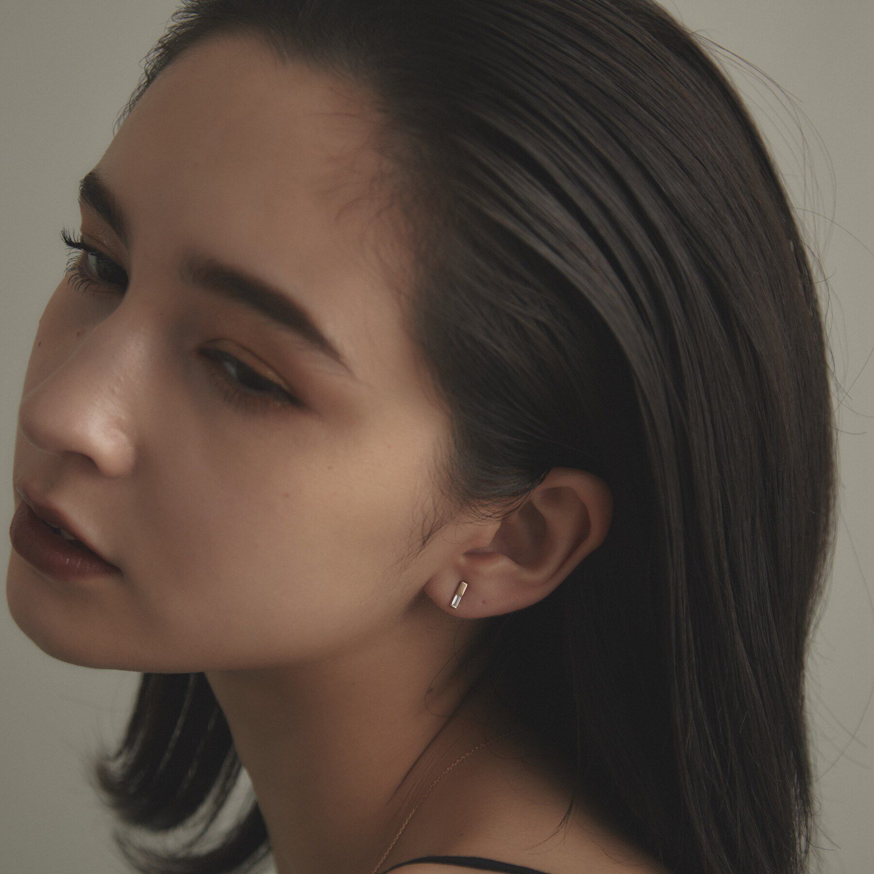 COCOSHNIK「K10ダイヤモンド バケットカットレクタングル スタッドピアス」|ピアス|