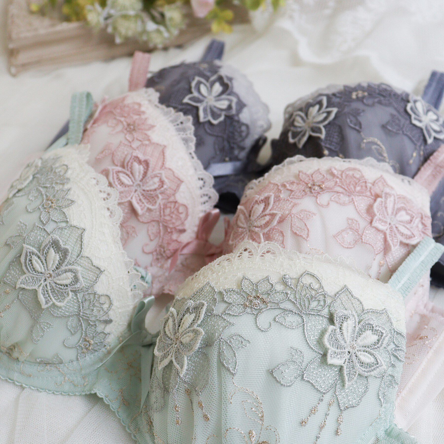 Risa Magli「マデリン ブラジャー（B-D）＜サイドシェイプ＞」|インナー|