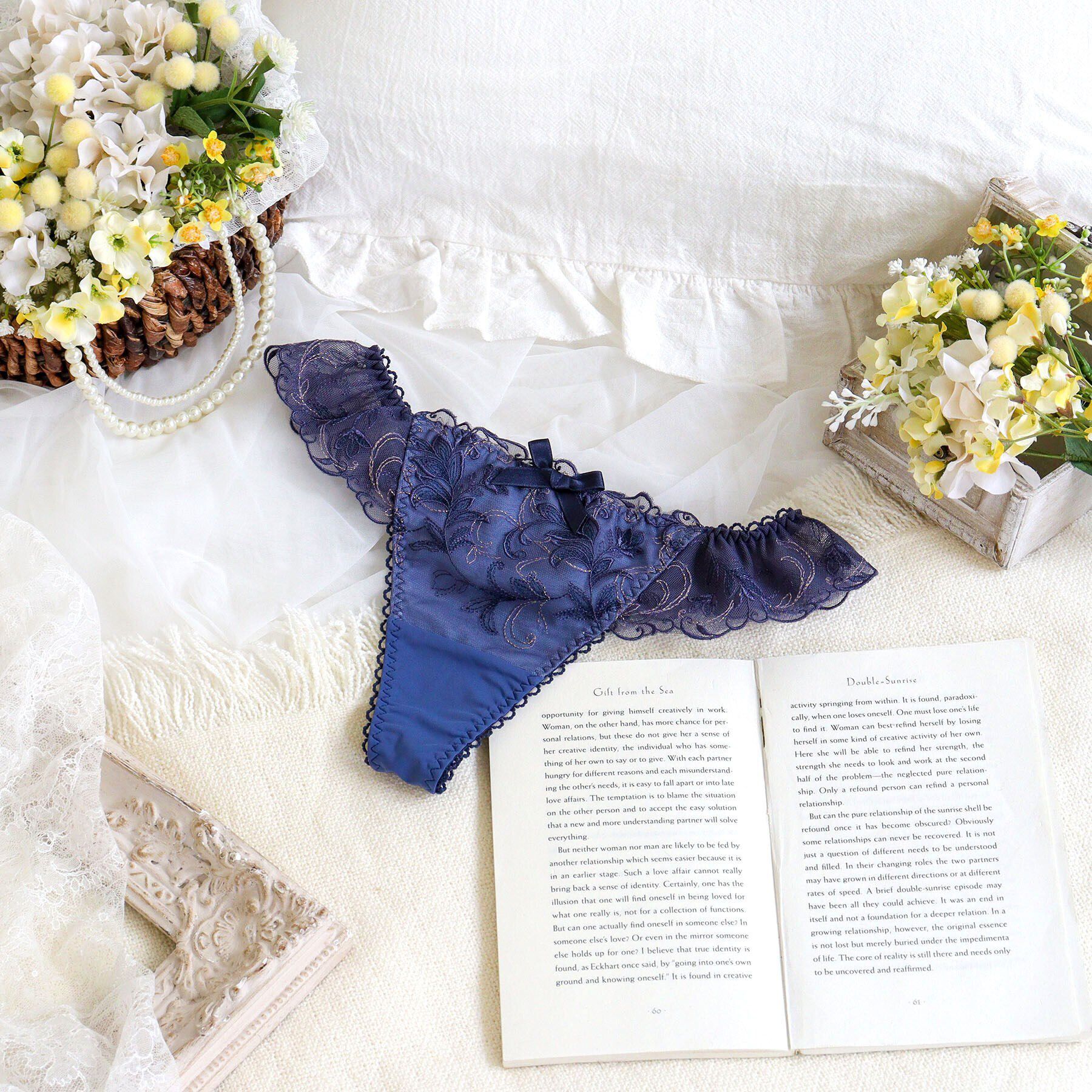 Risa Magli「イリーナ Tバックショーツ」|インナー|ネイビー(094)