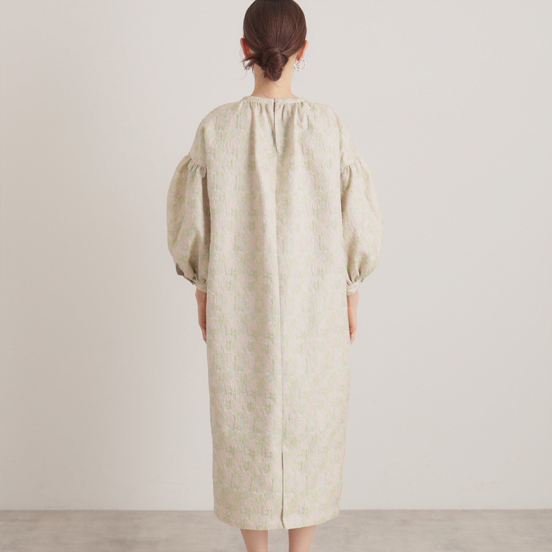 SunaUna「【トレンド／コクーン】小花ジャカードワンピース」|ワンピース|