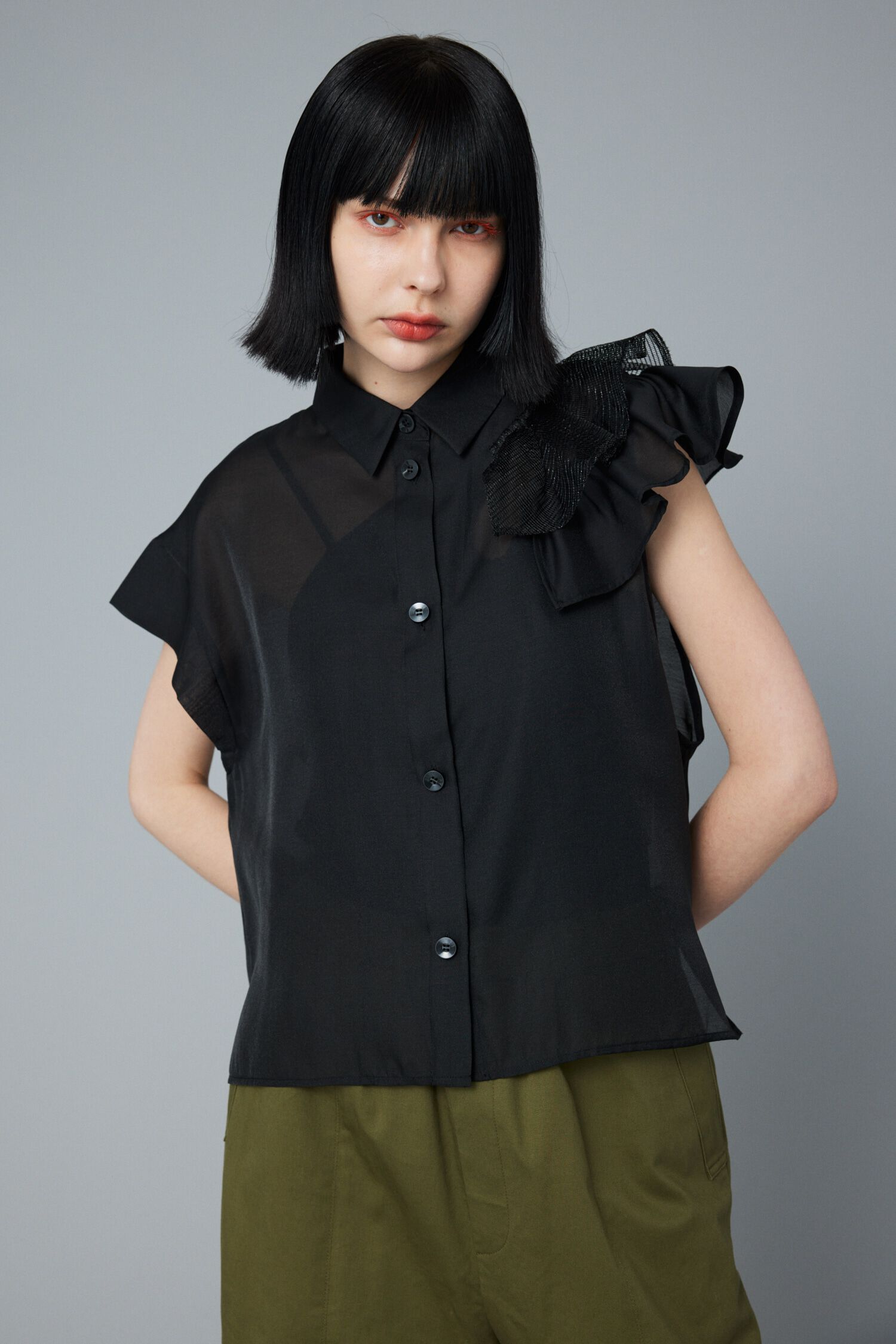 HeRIN.CYE「Many frill sleeve shirt」|シャツ・ブラウス|BLK