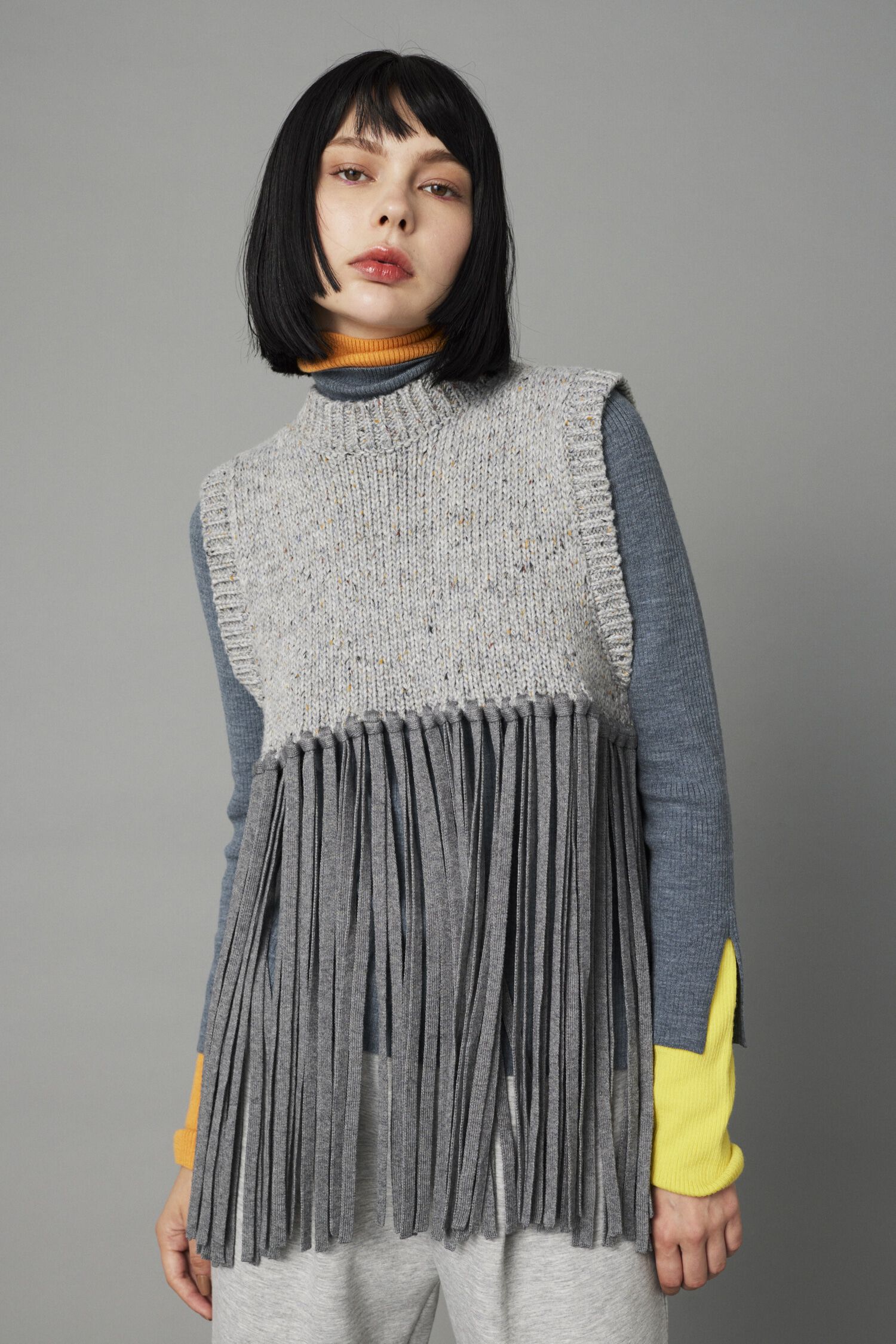 HeRIN.CYE「Fringe knit vest」|シャツ・ブラウス|GRY