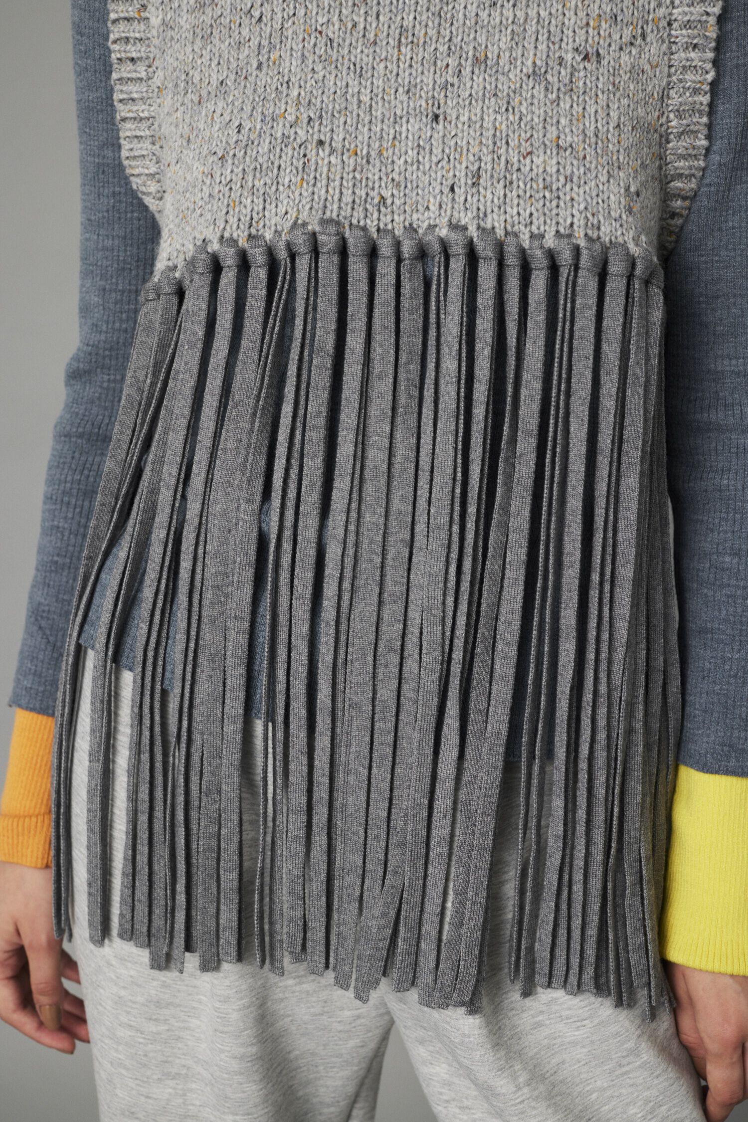 HeRIN.CYE「Fringe knit vest」|シャツ・ブラウス|
