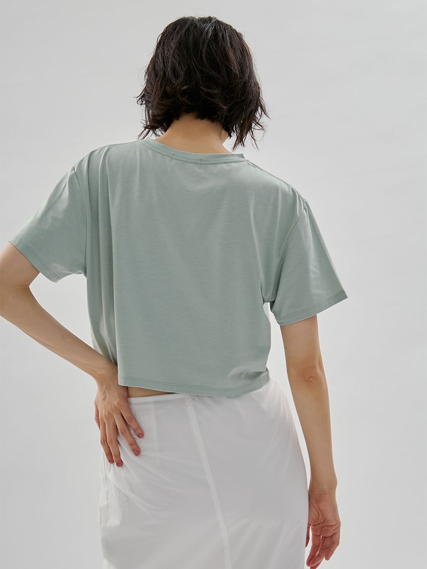 emmi atelier「【em】emmiロゴクロップドTシャツ/UVカット/接触冷感」|Tシャツ・カットソー|