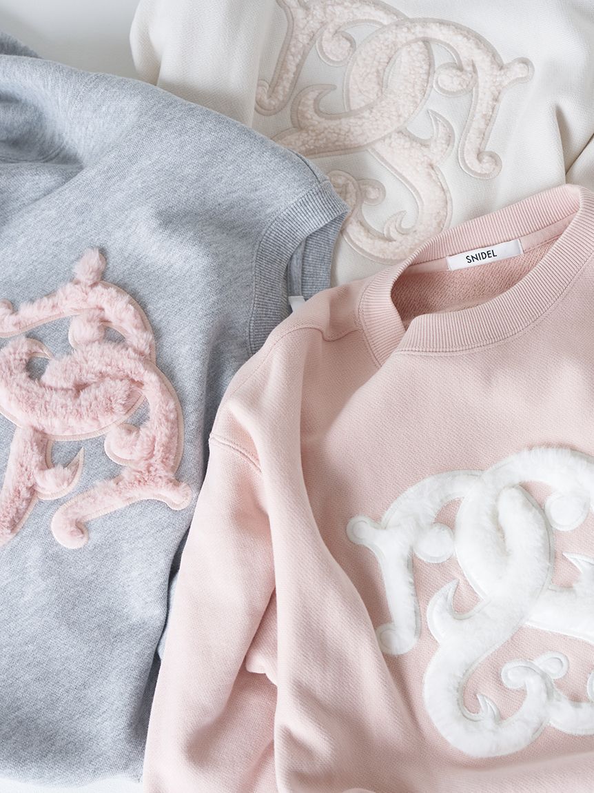 SNIDEL「【WEB限定/ボアコレクション】ロゴモチーフスウェット」|スウェット・ジャージ|